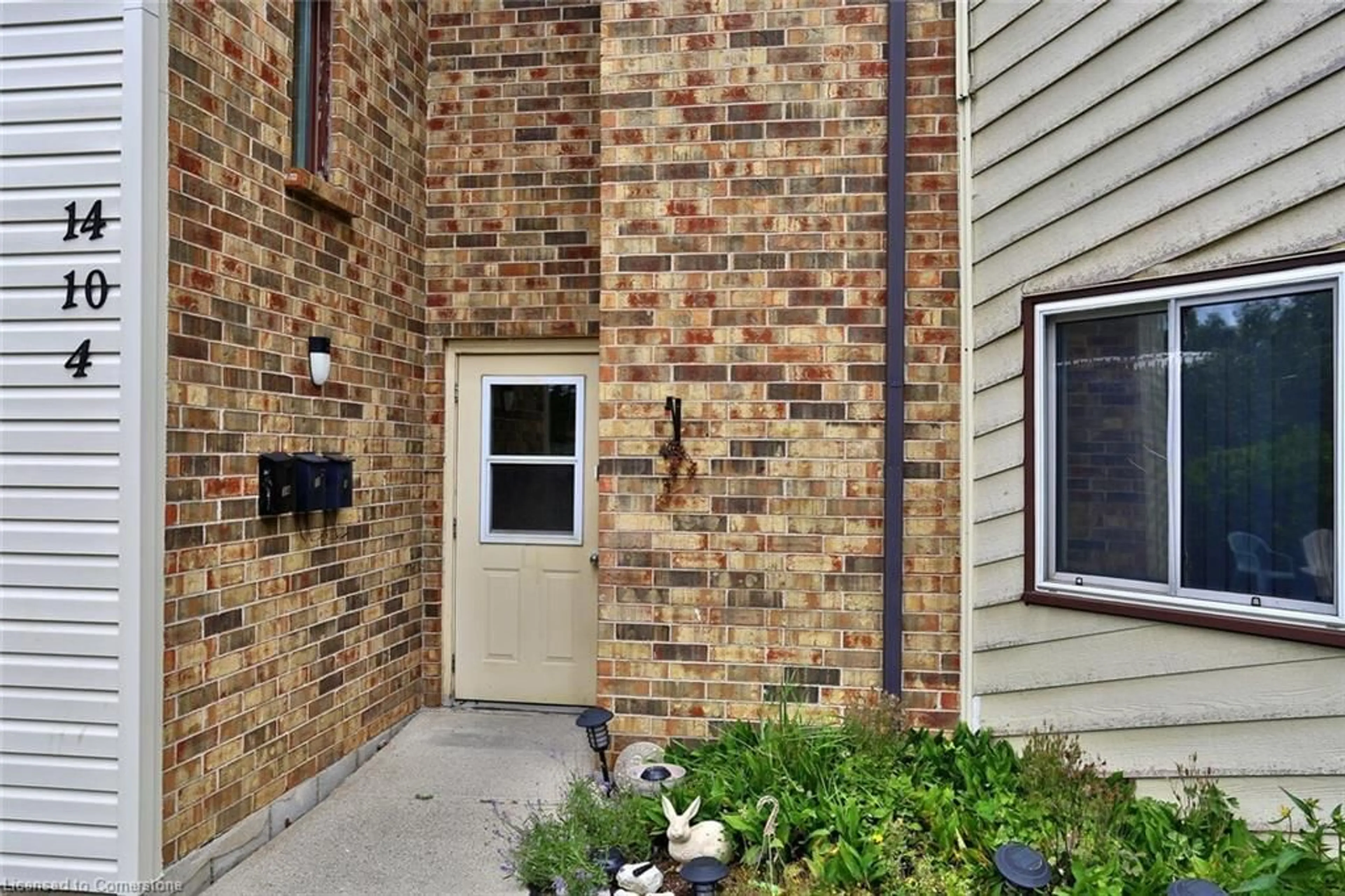 A pic from exterior of the house or condo, the street view for 169 Bechtel St #4, Cambridge Ontario N3C 1Z8