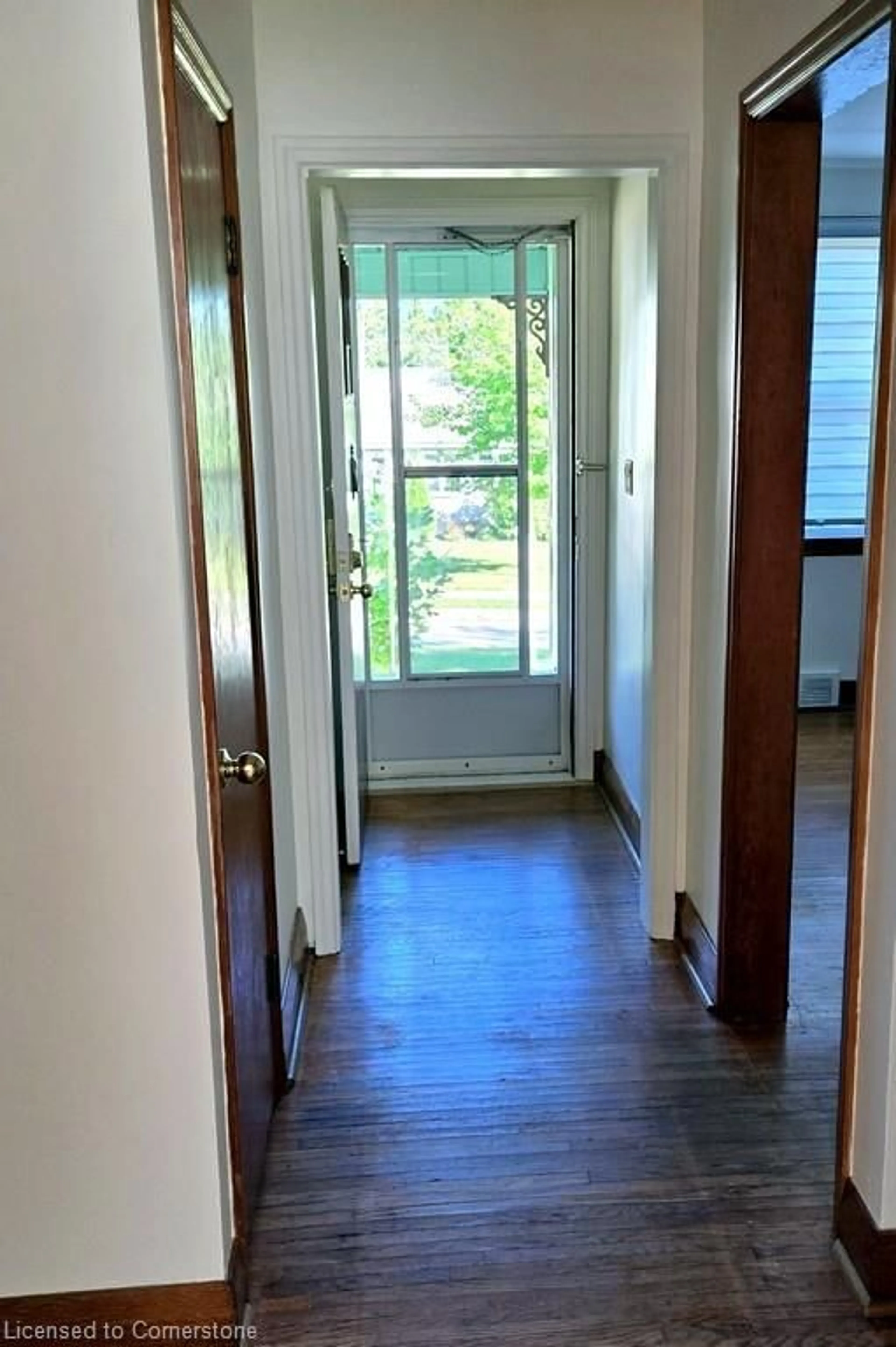 Indoor entryway, wood floors for 36 Parker Dr, Simcoe Ontario N3Y 1A1