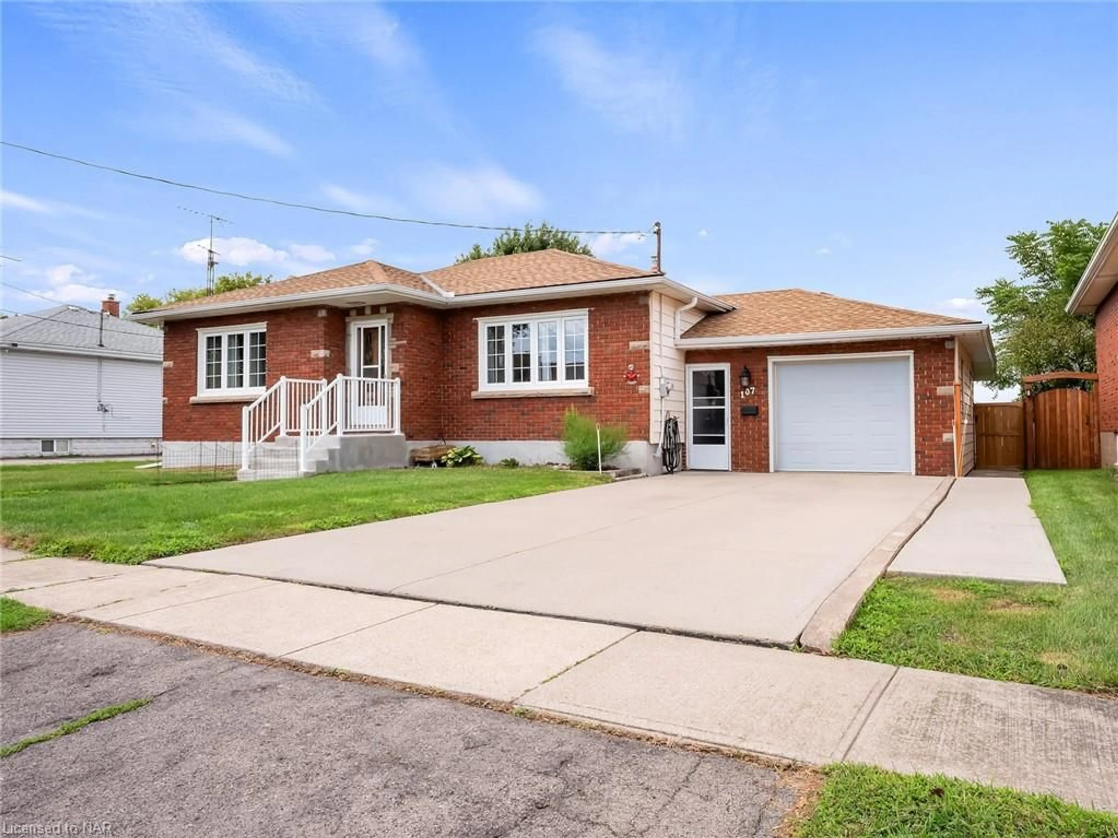 Home with brick exterior material for 107 Ost Ave, Port Colborne Ontario L3K 4A1