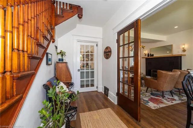 86 Toronto St, Markdale 3