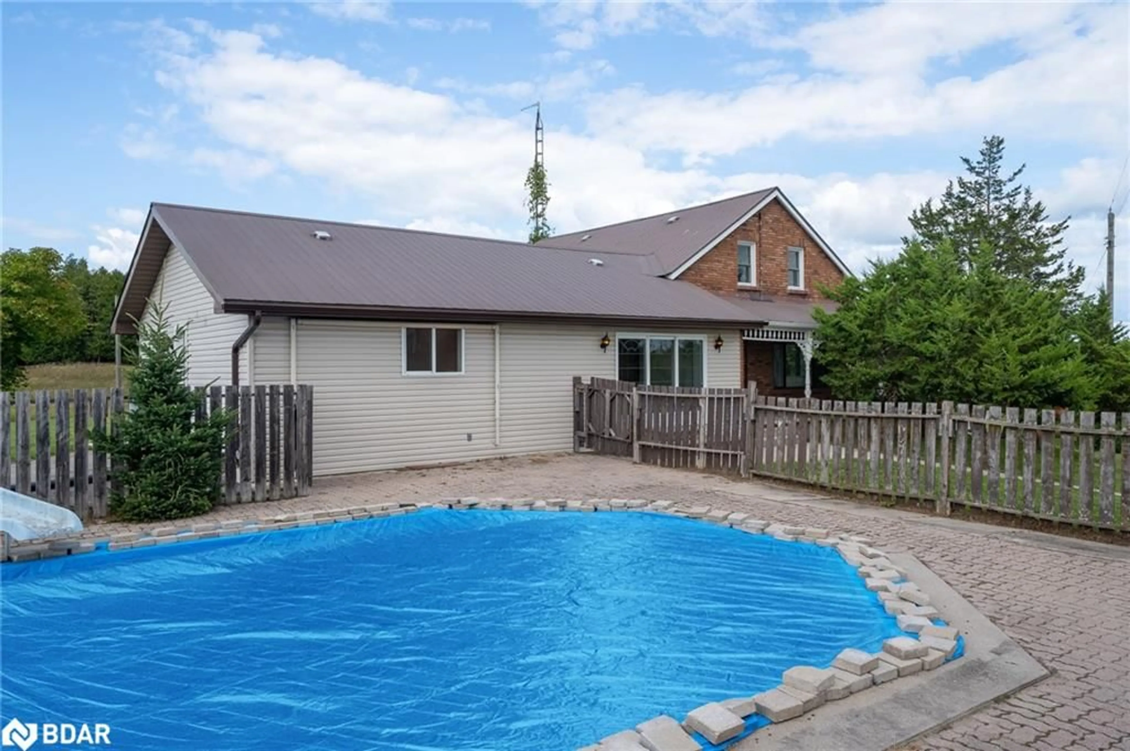 Indoor or outdoor pool for 440 County Rd 40, Norwood Ontario K0L 2V0