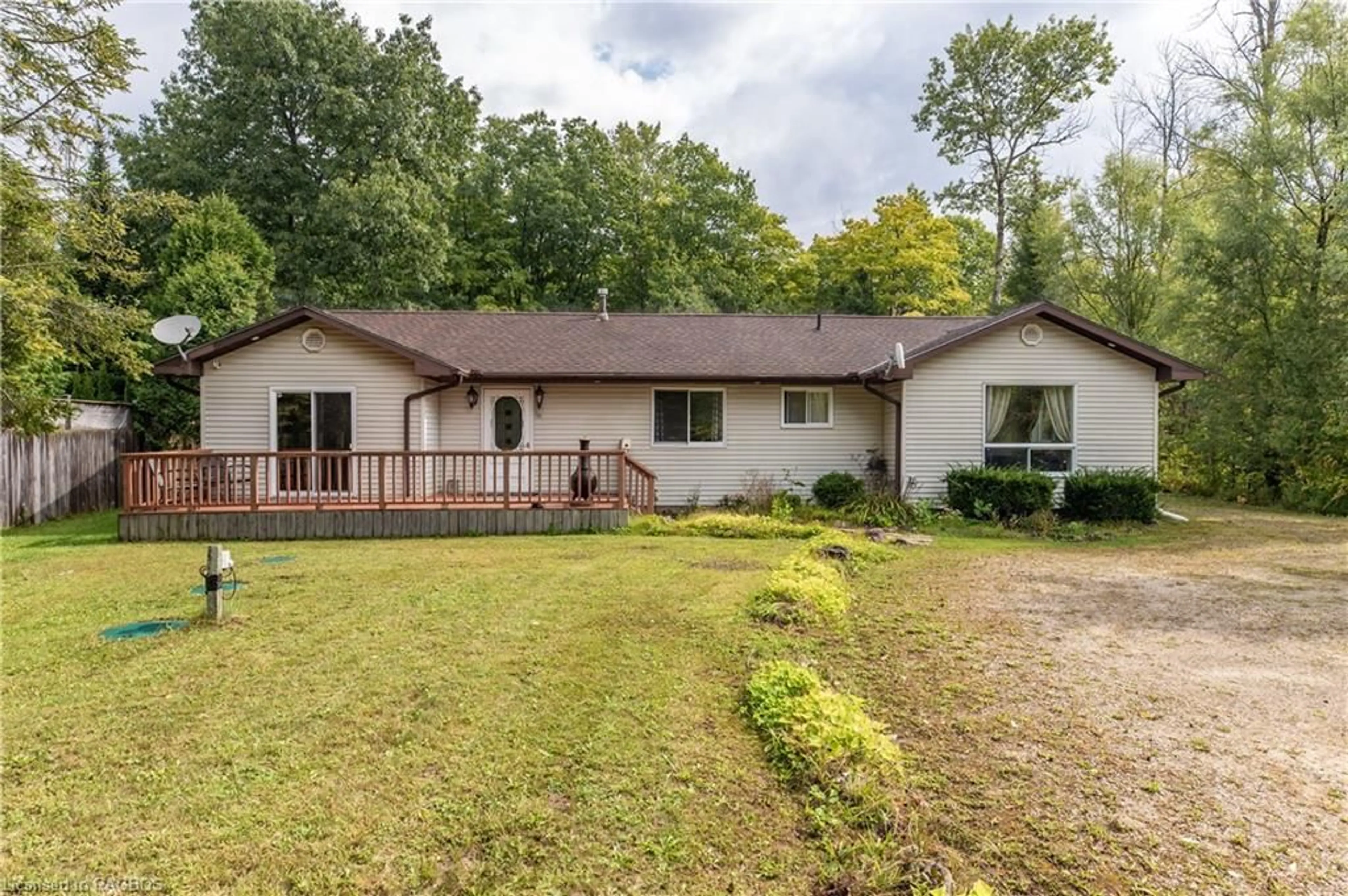 Frontside or backside of a home for 27 Hemlock Rd, Oliphant Ontario N0H 2T0