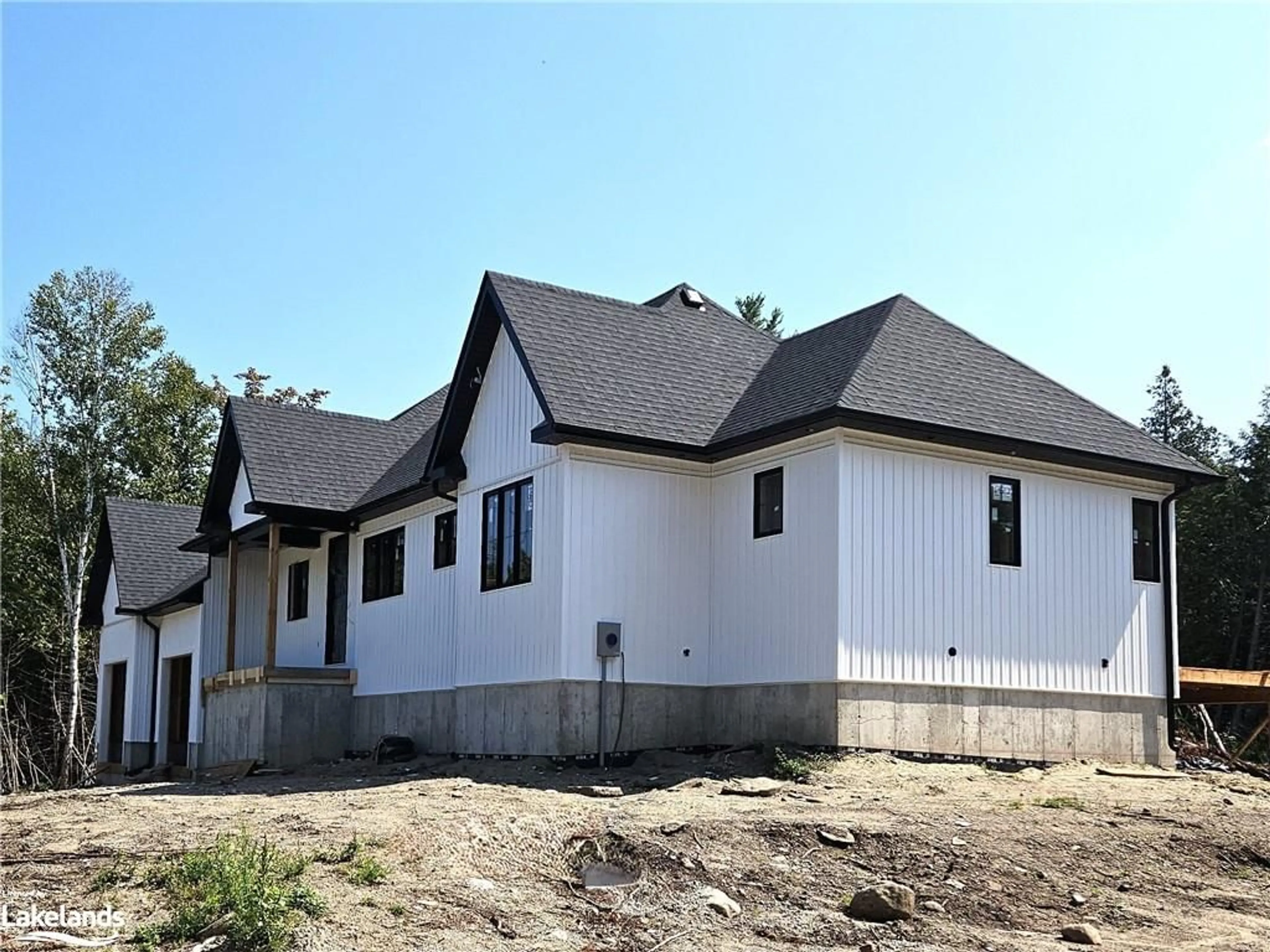 Frontside or backside of a home, the front or back of building for 2244 Champlain Park Rd, Tiny Ontario L9M 1R2