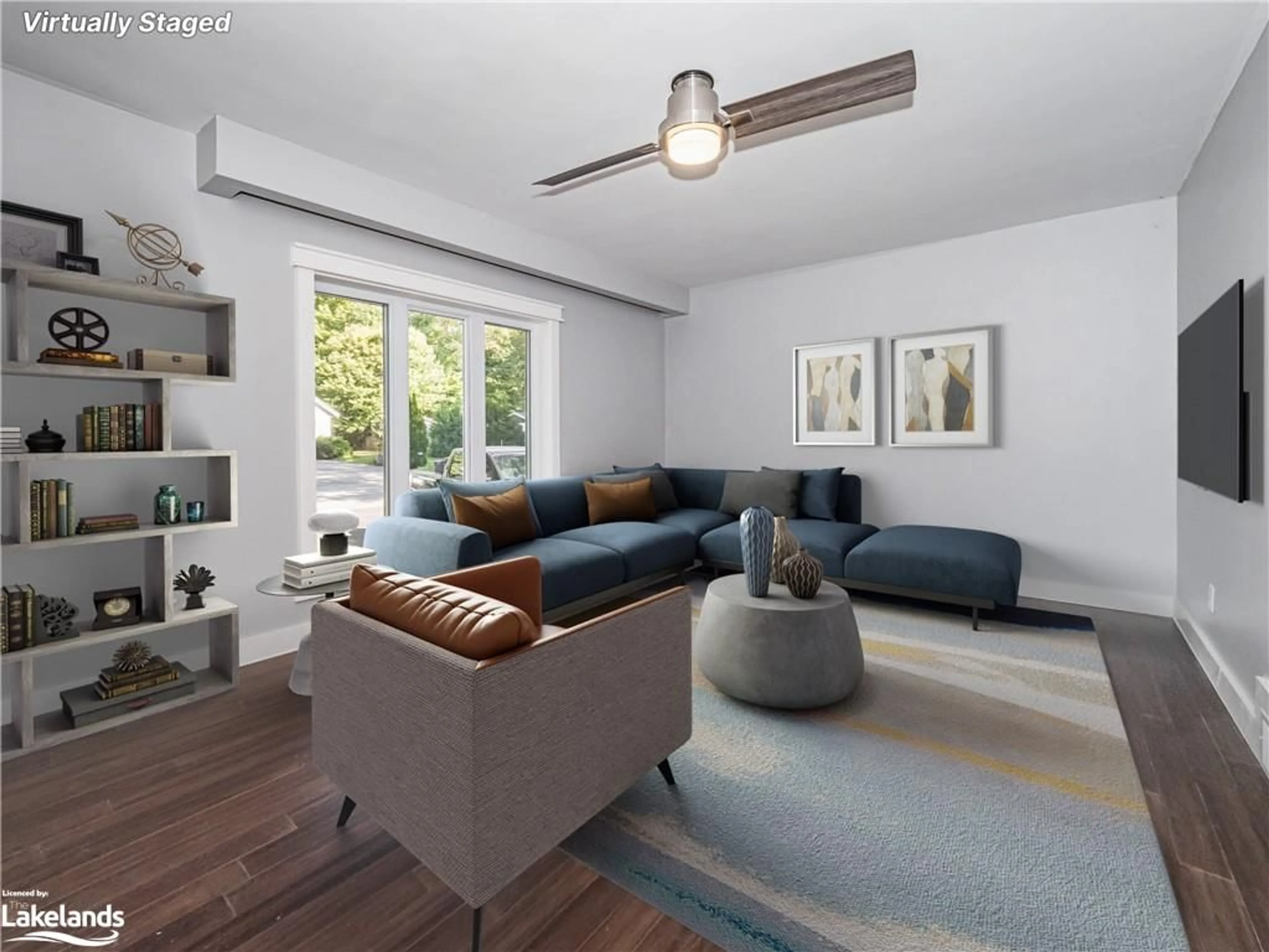 Living room, wood floors for 125 Oakwood Dr, Gravenhurst Ontario P1P 1B3