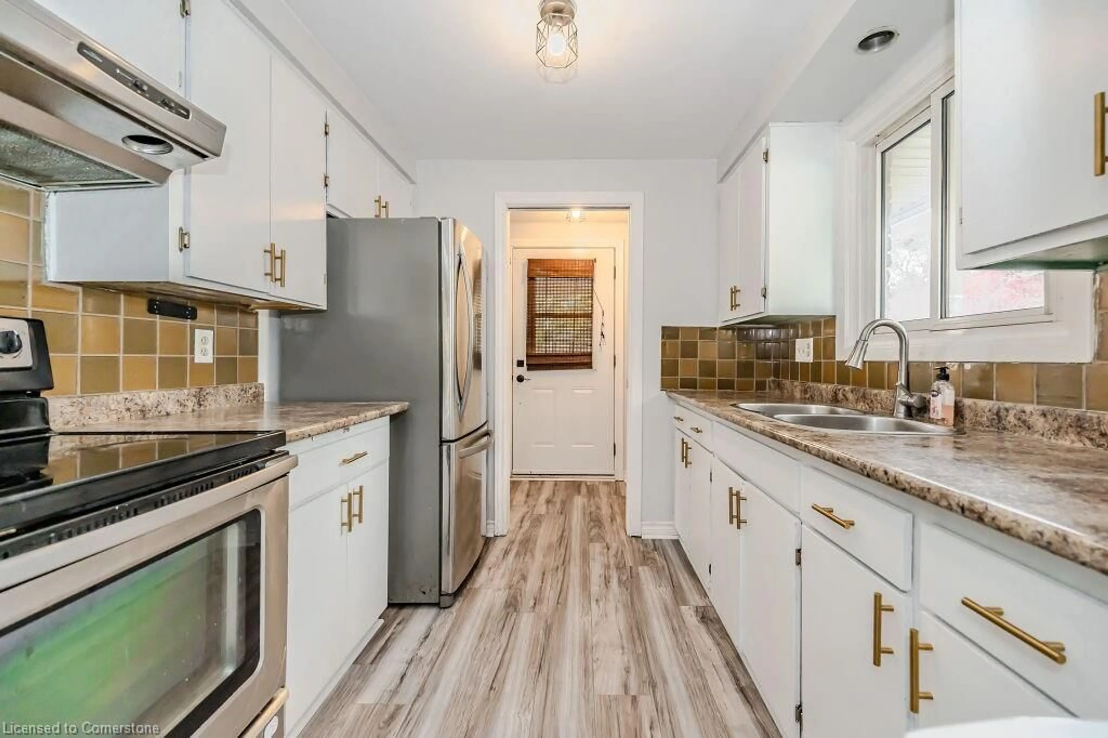 Standard kitchen, wood floors for 9 Braemar Rd, Cambridge Ontario N1R 6A3