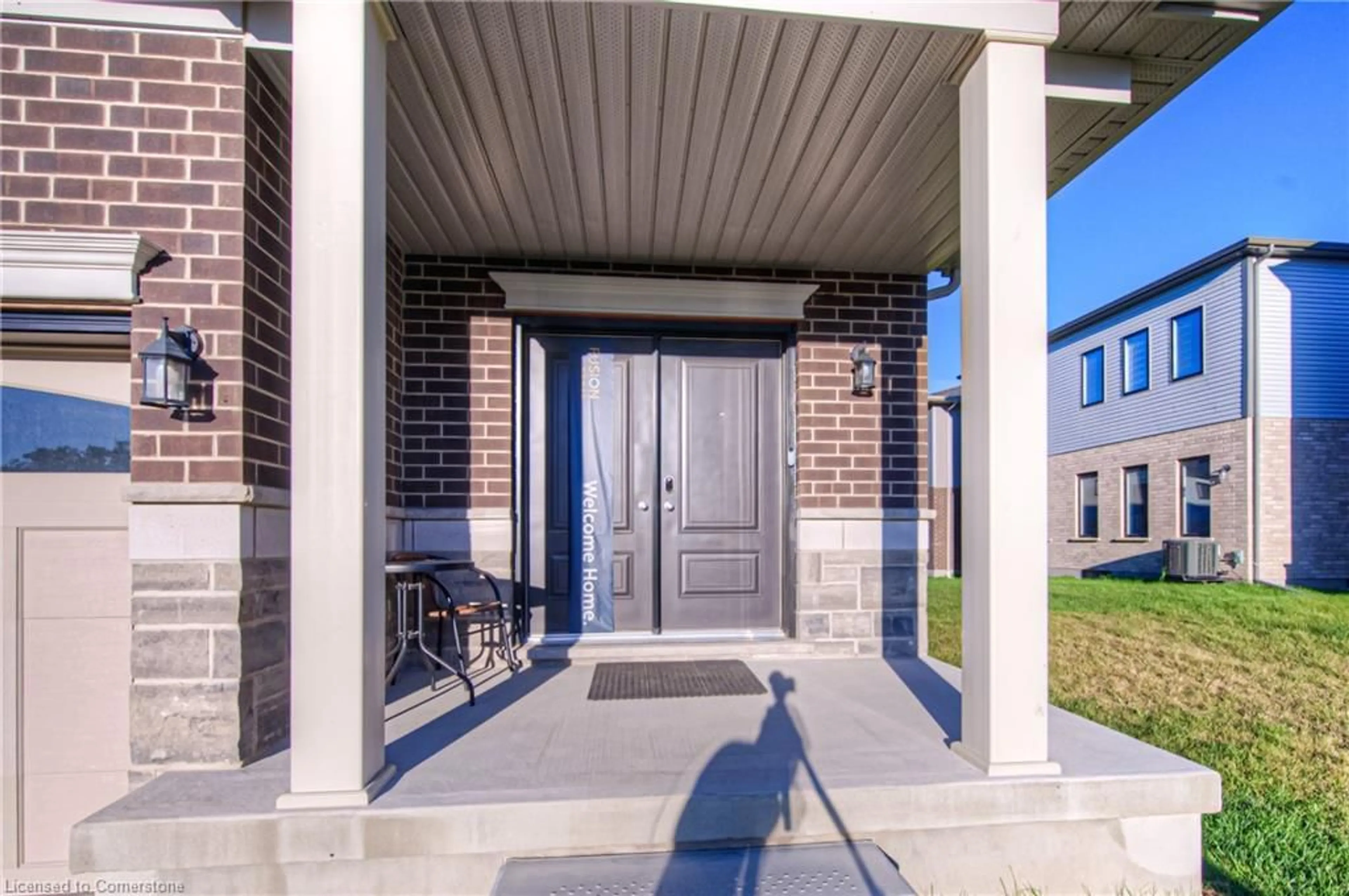 Indoor entryway, cement floor for 43 Broadacre Dr Dr, Kitchener Ontario N2R 0S5