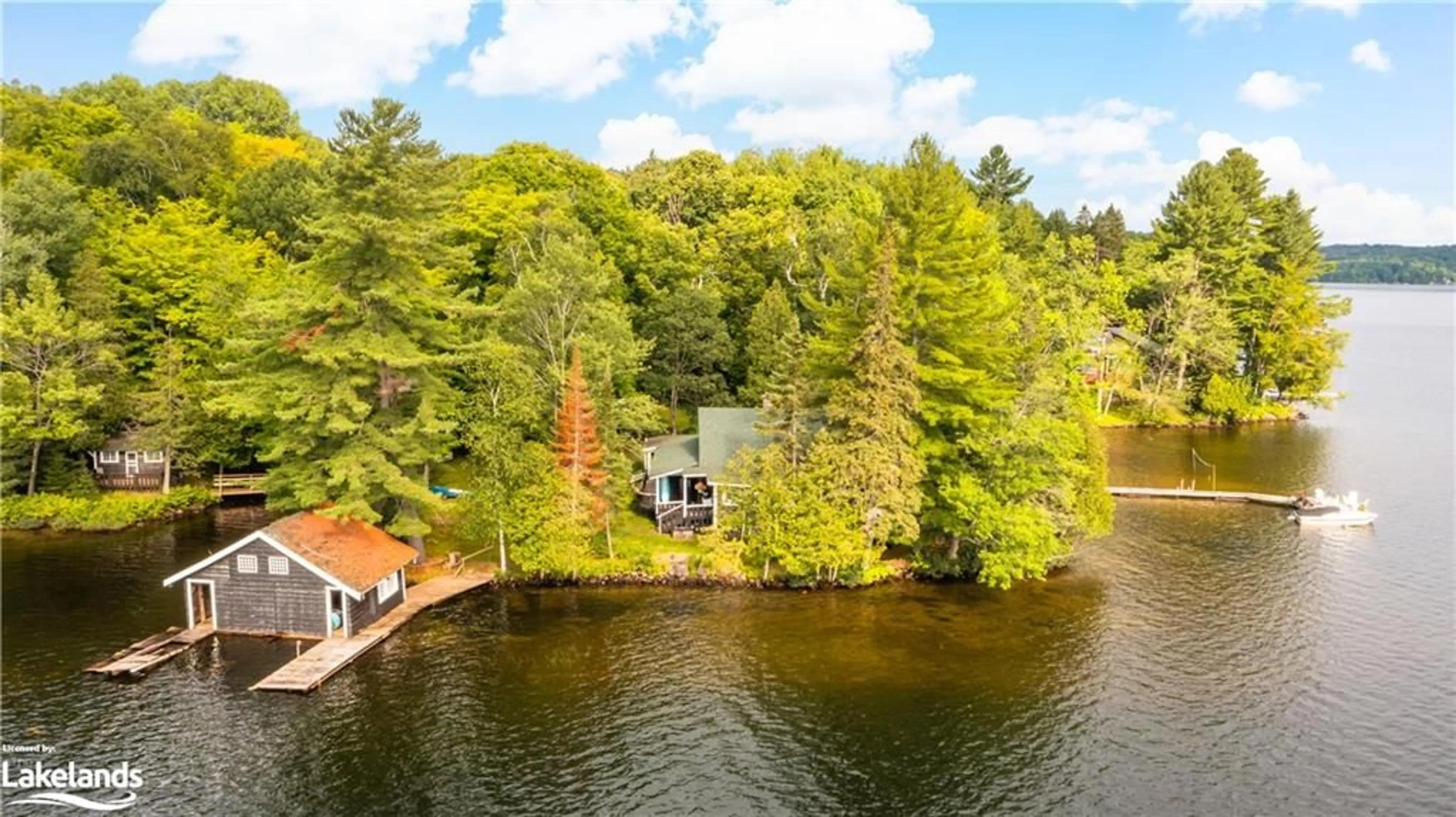 Cottage for 1053 Put-In-Bay Lane #2, Lake Of Bays Ontario P1H 2J6