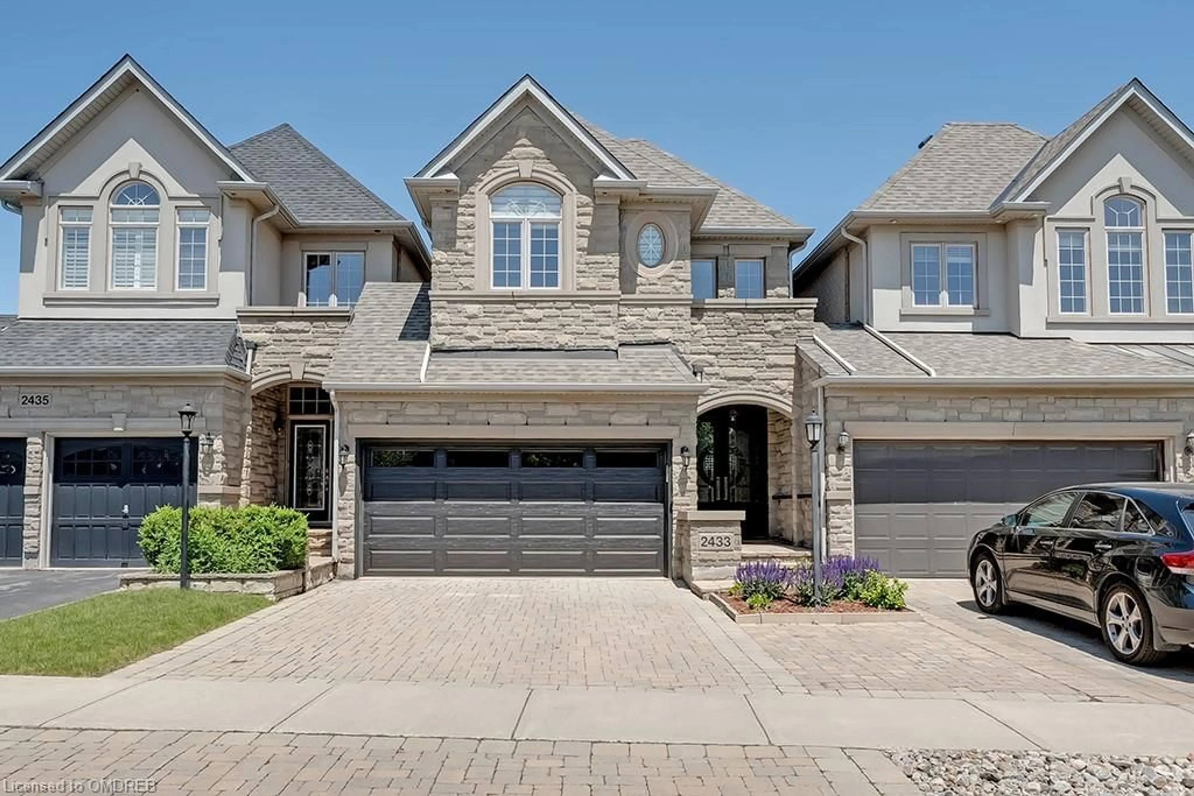 Home with brick exterior material for 2433 Presquile Dr, Oakville Ontario L6H 0B8