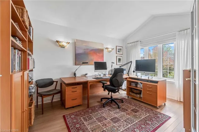 47 Stonegate Pl, Fonthill 3