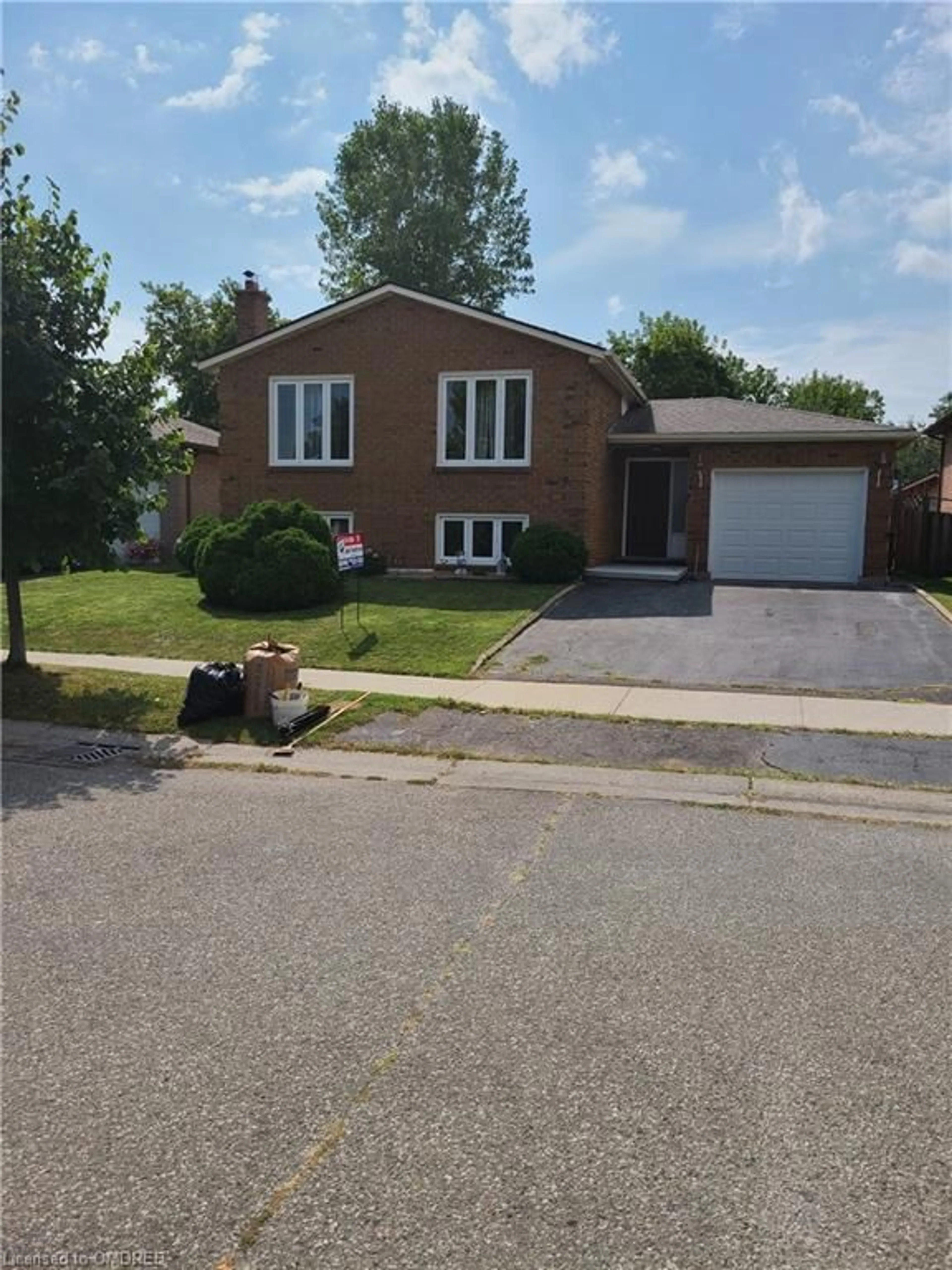 Frontside or backside of a home for 46 Ludlow Cres, Brantford Ontario N3P 1X1