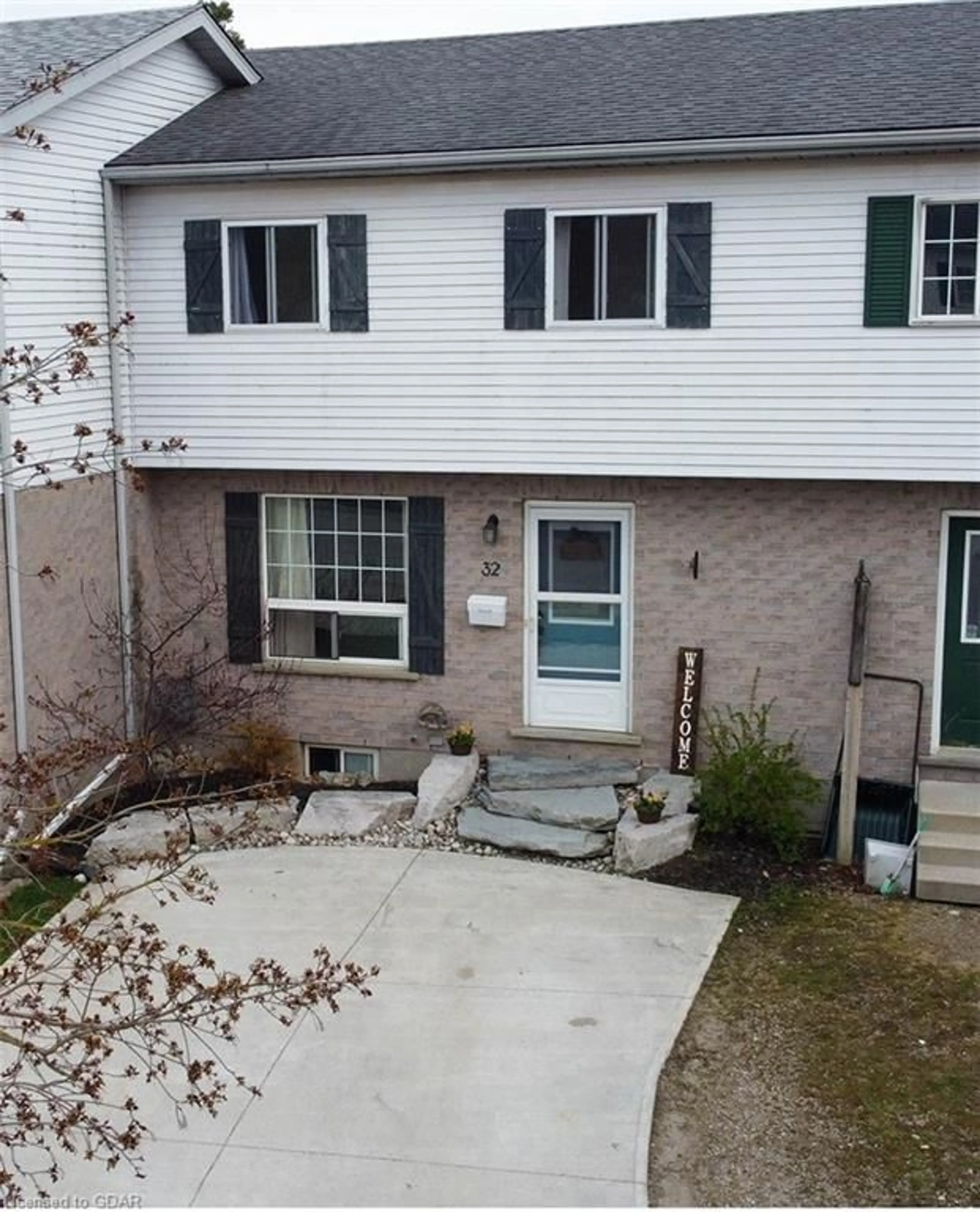 A pic from exterior of the house or condo for 32 Farrell Lane, Arthur Ontario N0G 1A0