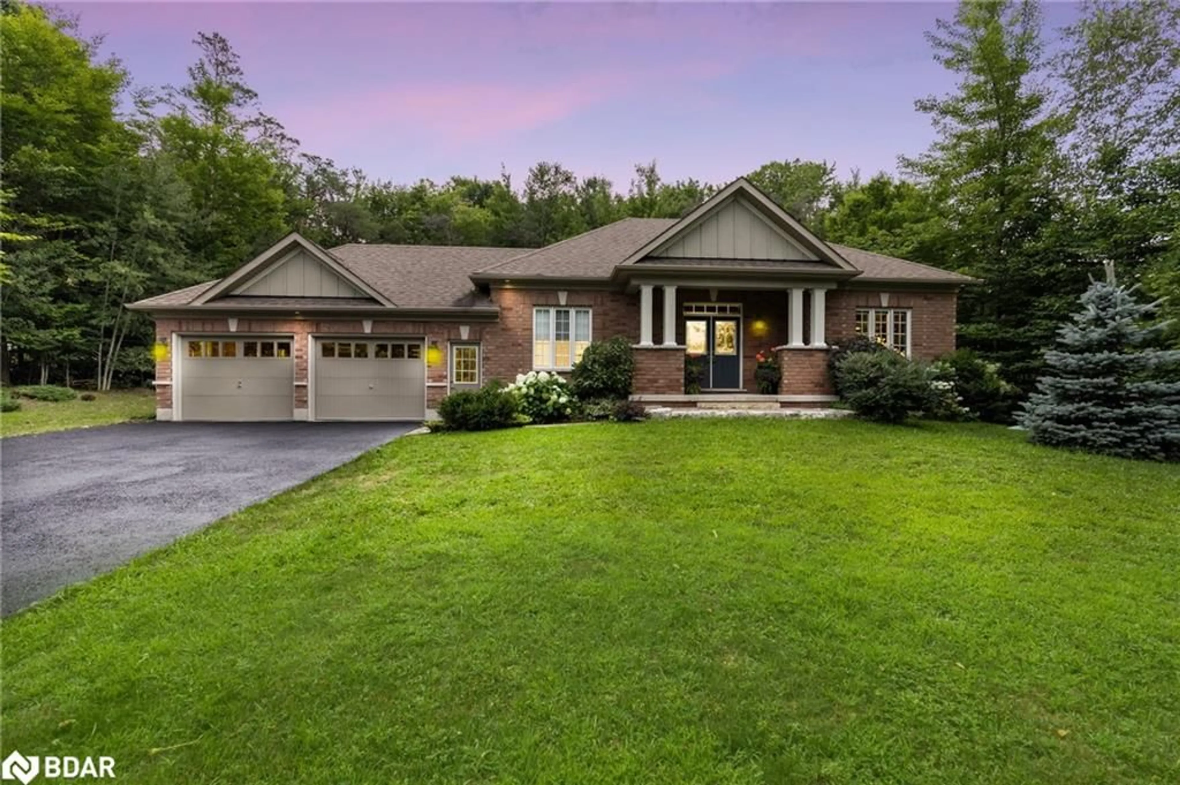 Home with brick exterior material for 47 Diamond Valley Drive Dr, Oro-Medonte Ontario L0L 2E0