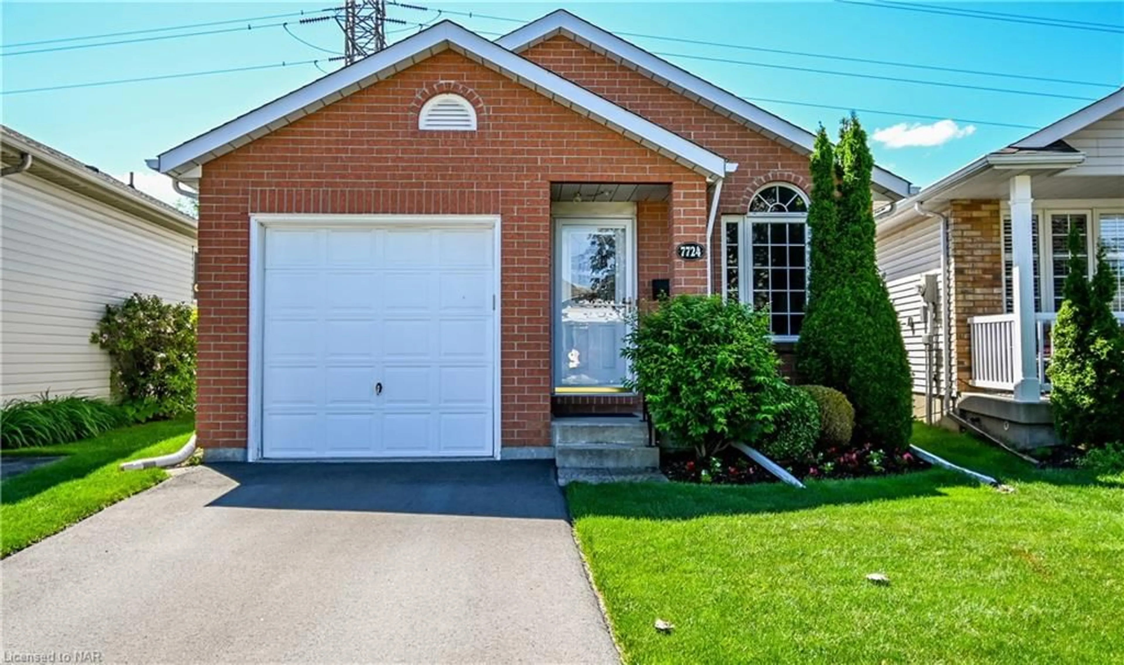 Frontside or backside of a home, cottage for 7724 Cortina Cres, Niagara Falls Ontario L2H 3B4