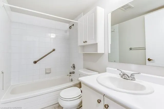 Additional property image - 5070 Pinedale Ave Unit 402