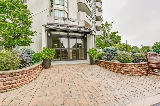 Additional property image - 5070 Pinedale Ave Unit 402