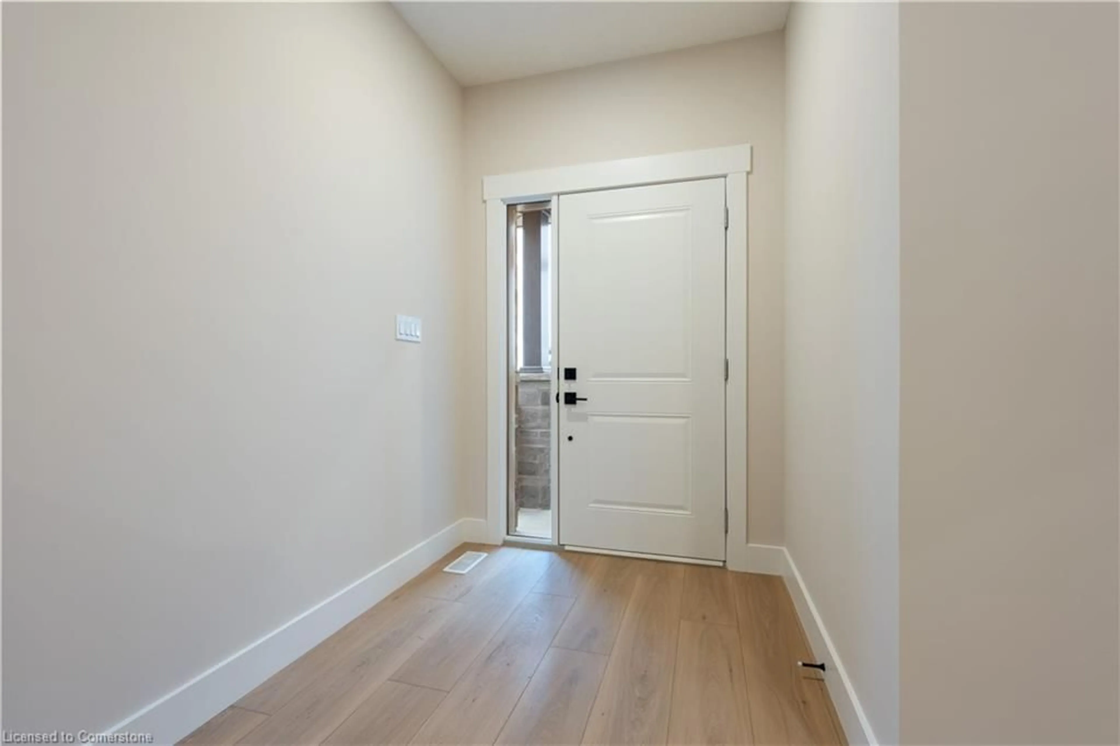 Indoor entryway, wood floors for 115 Amber St, Waterford Ontario N0E 1Y0