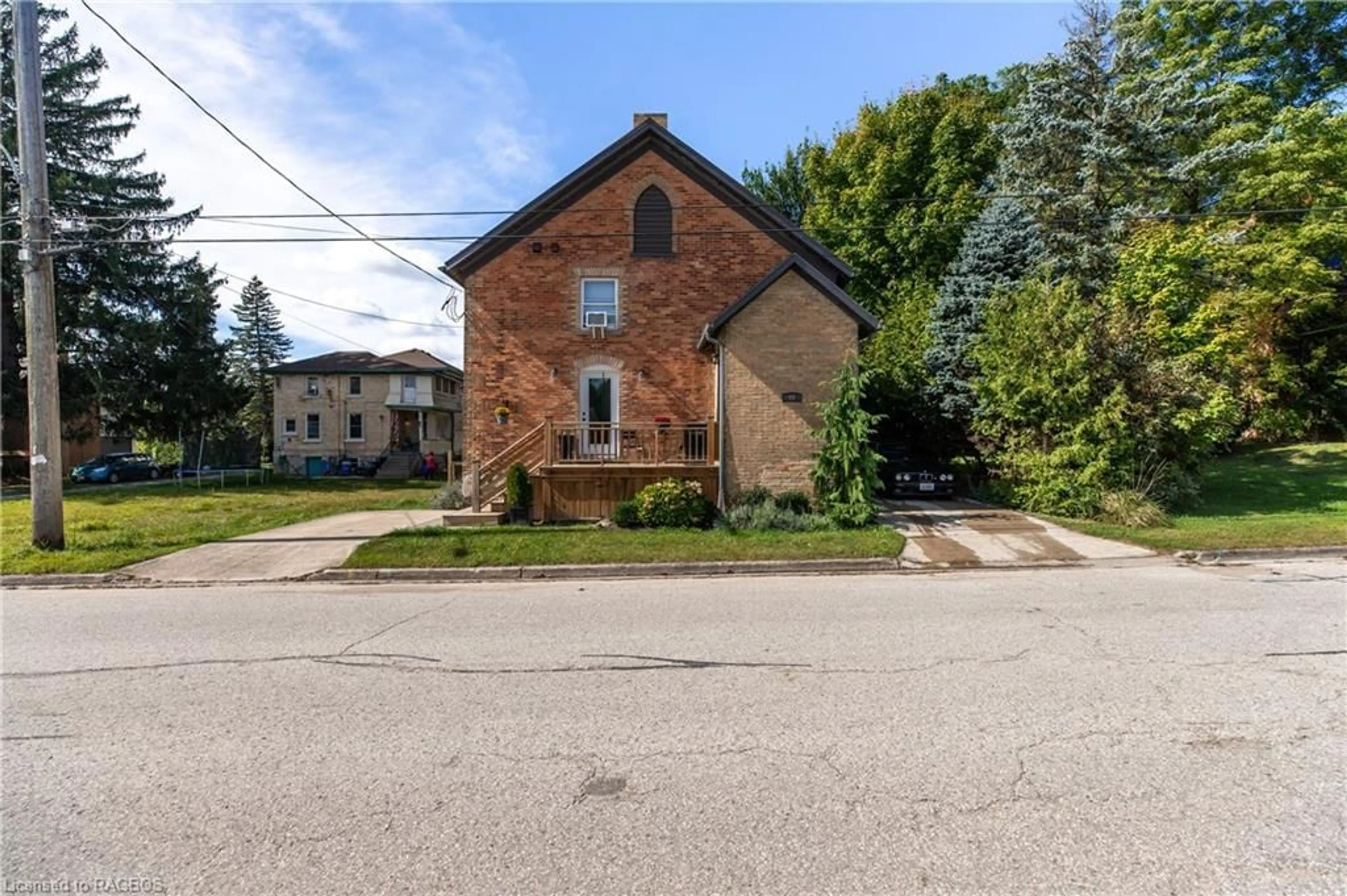 A pic from exterior of the house or condo, the street view for 44 2nd Ave, Chesley Ontario N0G 1L0