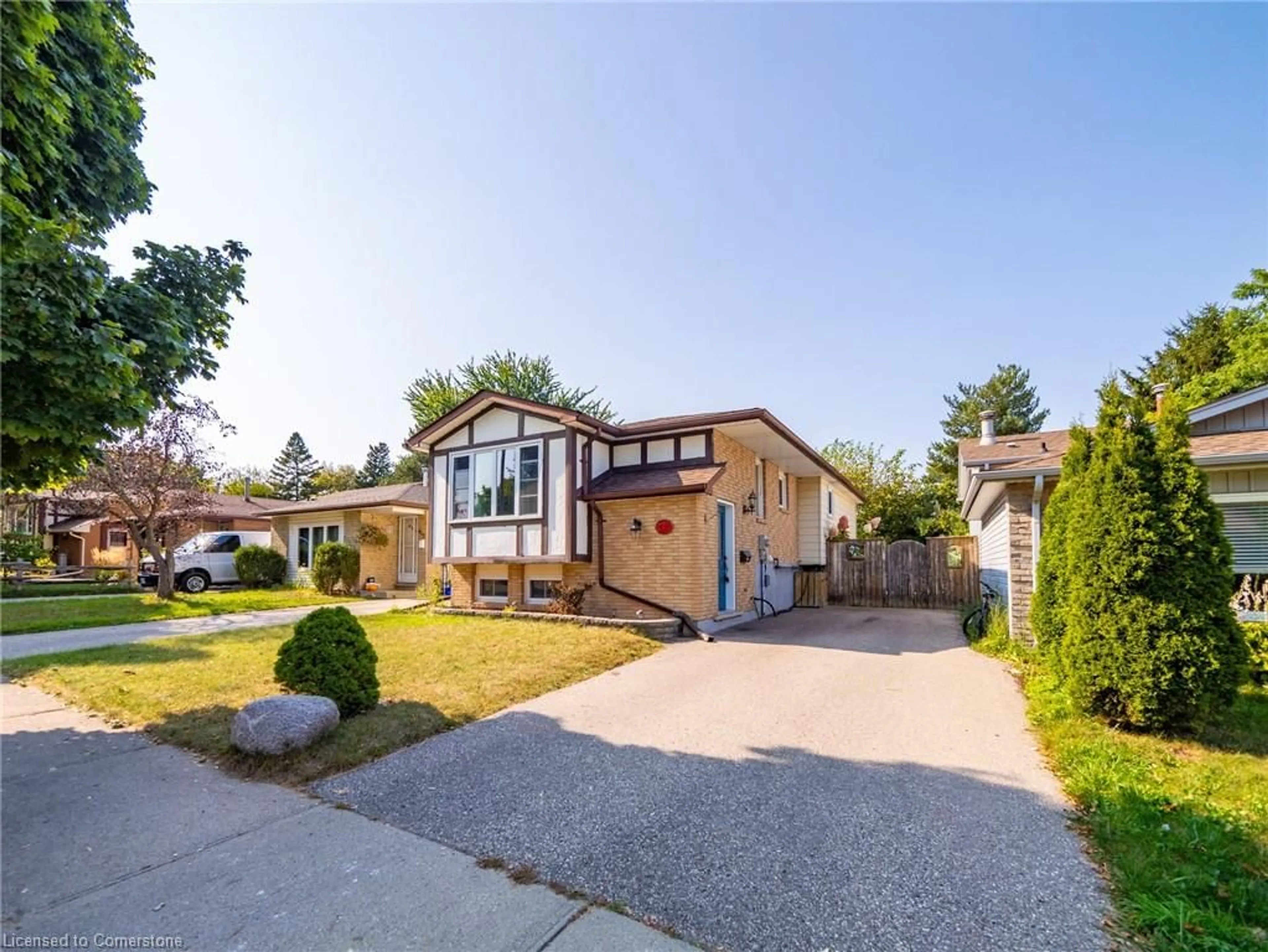 Frontside or backside of a home for 450 Drummerhill Cres, Waterloo Ontario N2T 1G4