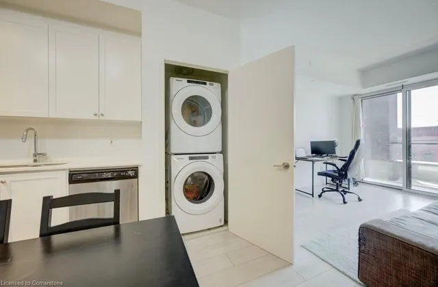 Additional property image - 55 Duke St Unit 322