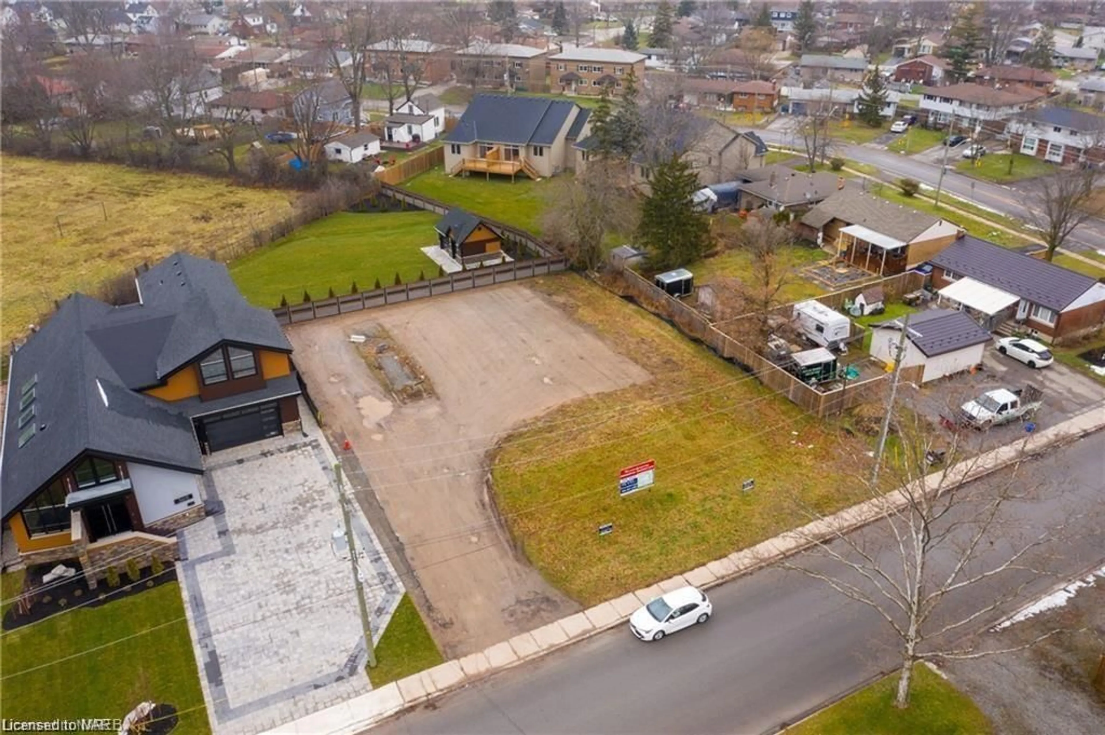 Frontside or backside of a home, the fenced backyard for 3615 Gunning (Part 3) Dr, Niagara Falls Ontario L2G 6L3