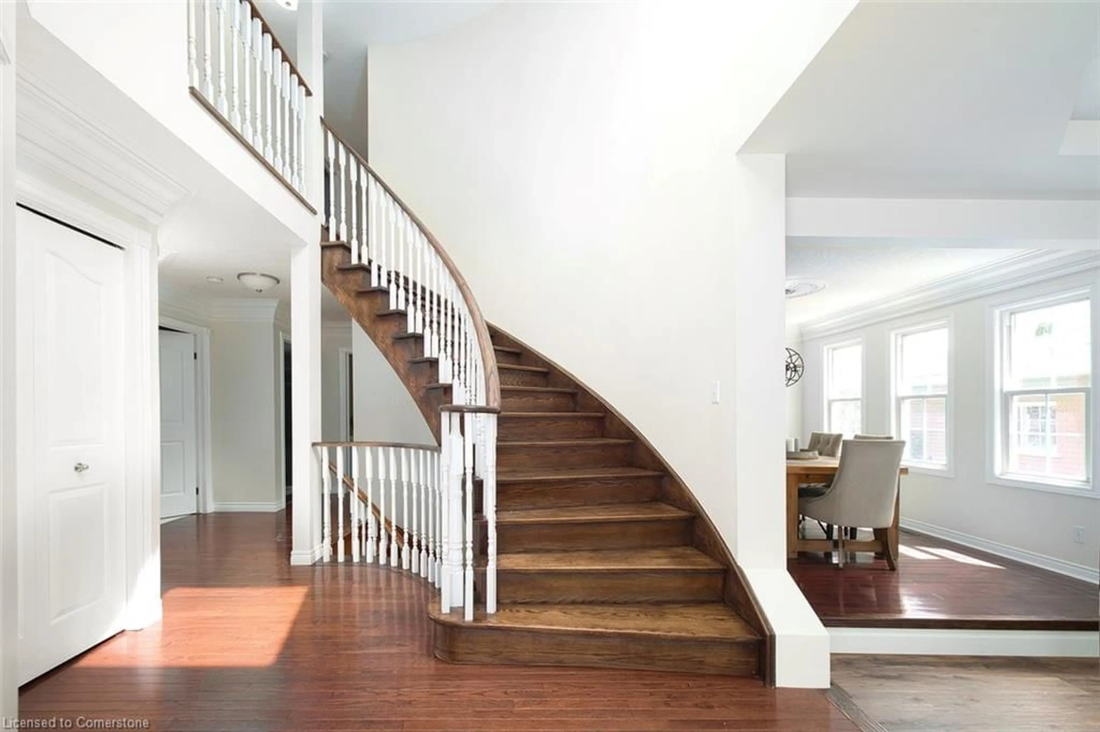 Stairs for 116 Darren Cres, Cambridge Ontario N3C 3Y9