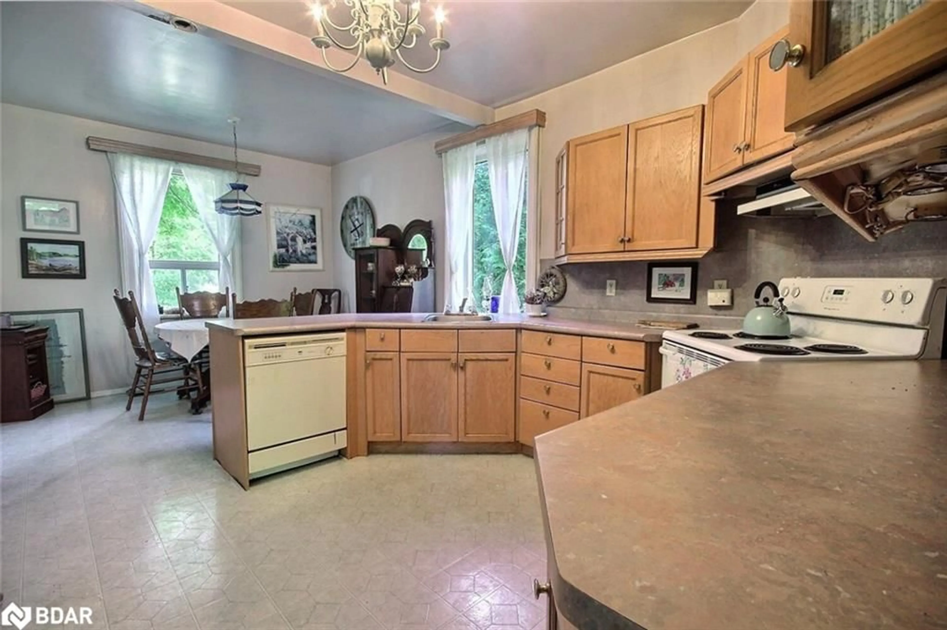 Kitchen, wood floors, cottage for 33 River St, Severn Ontario L0K 1E0