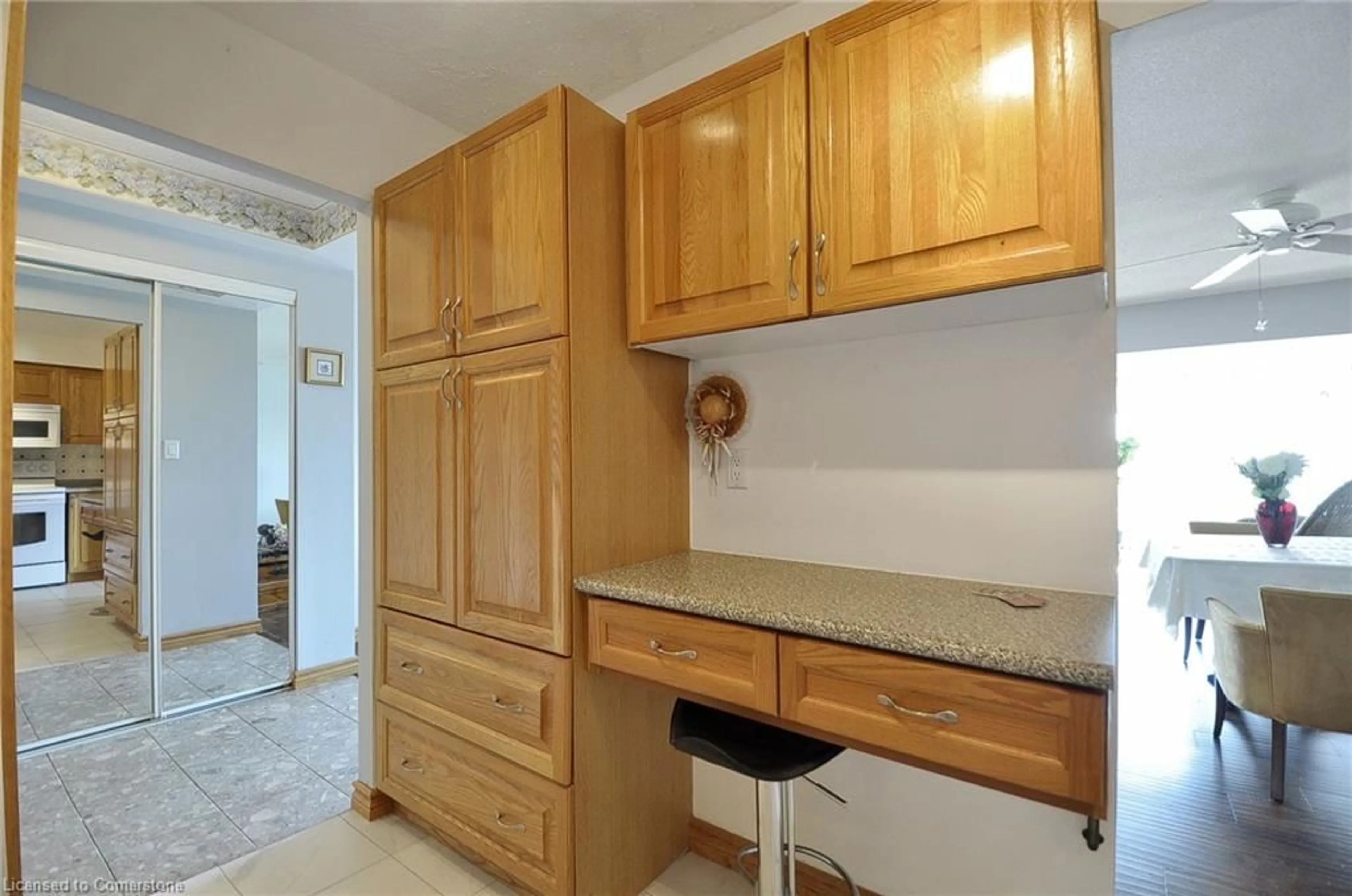 Standard kitchen, not visible floor for 237 King St #611, Cambridge Ontario N3H 5L2