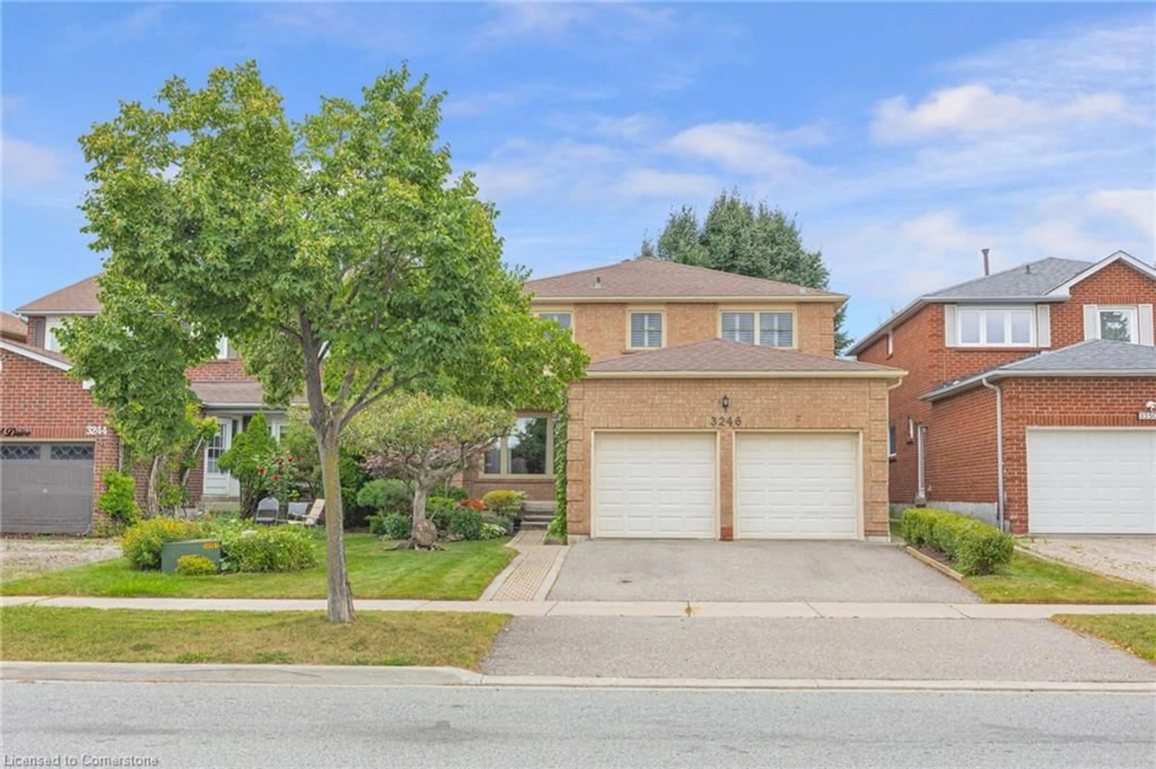 Frontside or backside of a home for 3246 Colonial Dr, Mississauga Ontario L5L 5K8