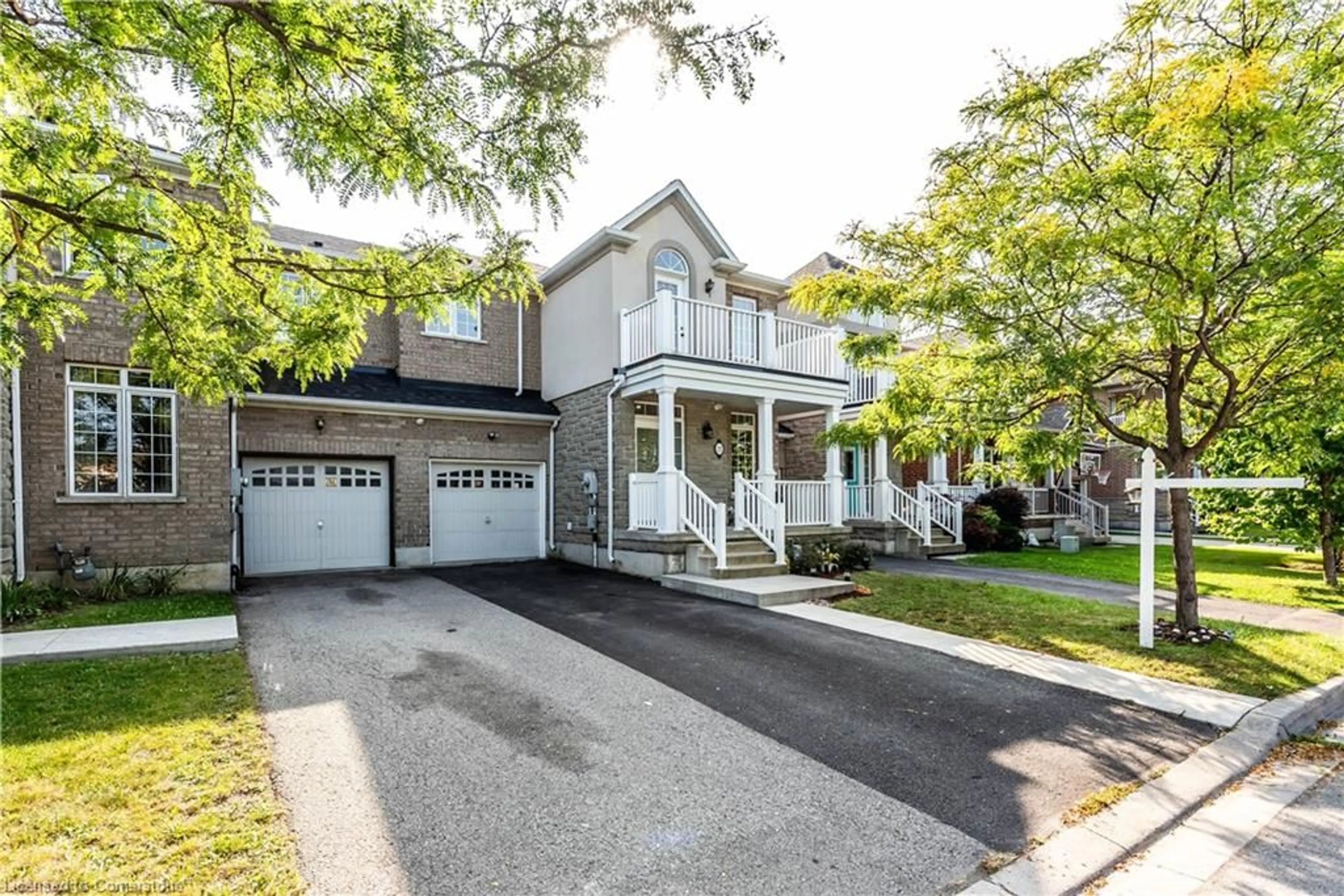 Frontside or backside of a home for 21 Pebble Valley Ave, Stoney Creek Ontario L8E 6E9