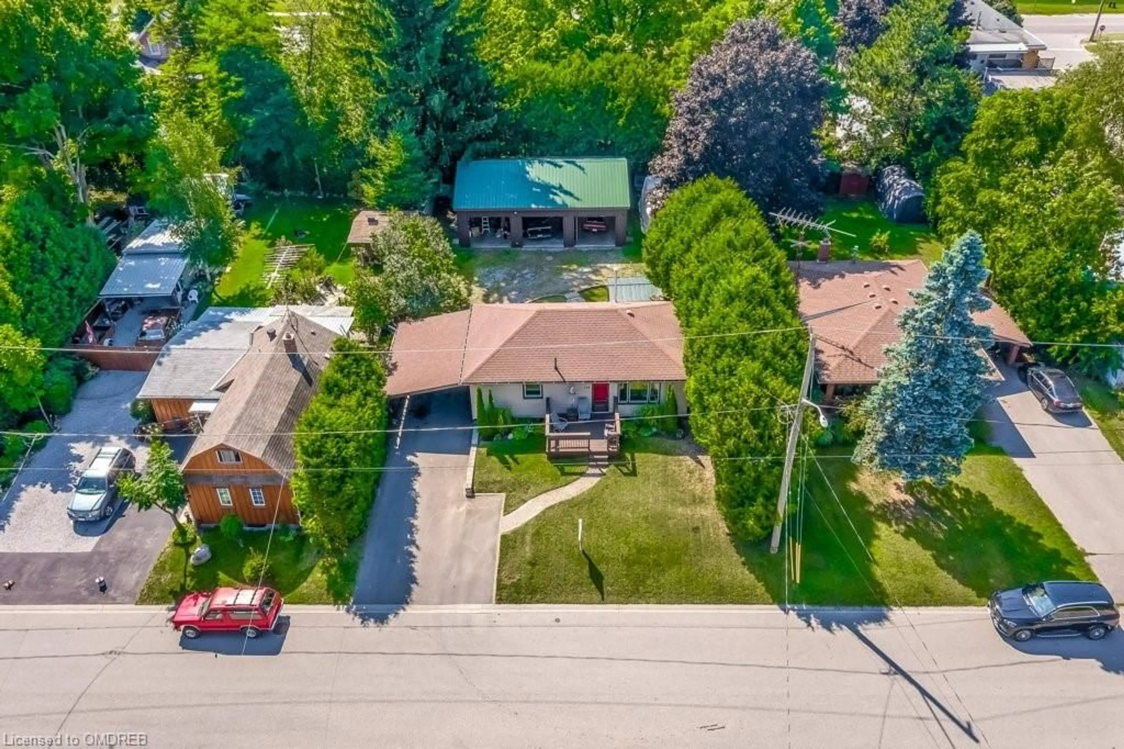 Frontside or backside of a home for 134 Bruce St, Waterford Ontario N0E 1Y0