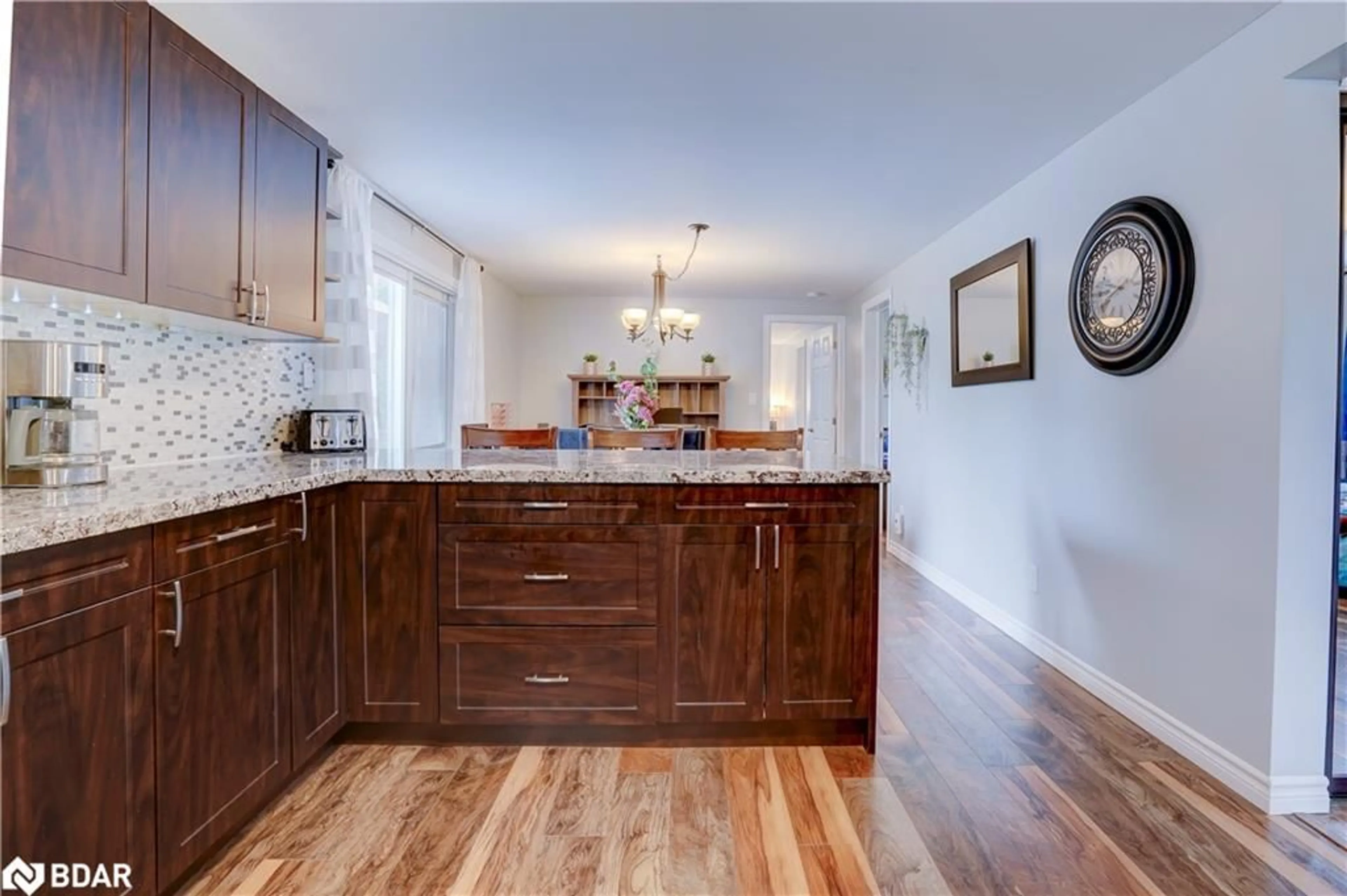 Open concept kitchen for 447 13 Line, Oro-Medonte Ontario L0L 1T0