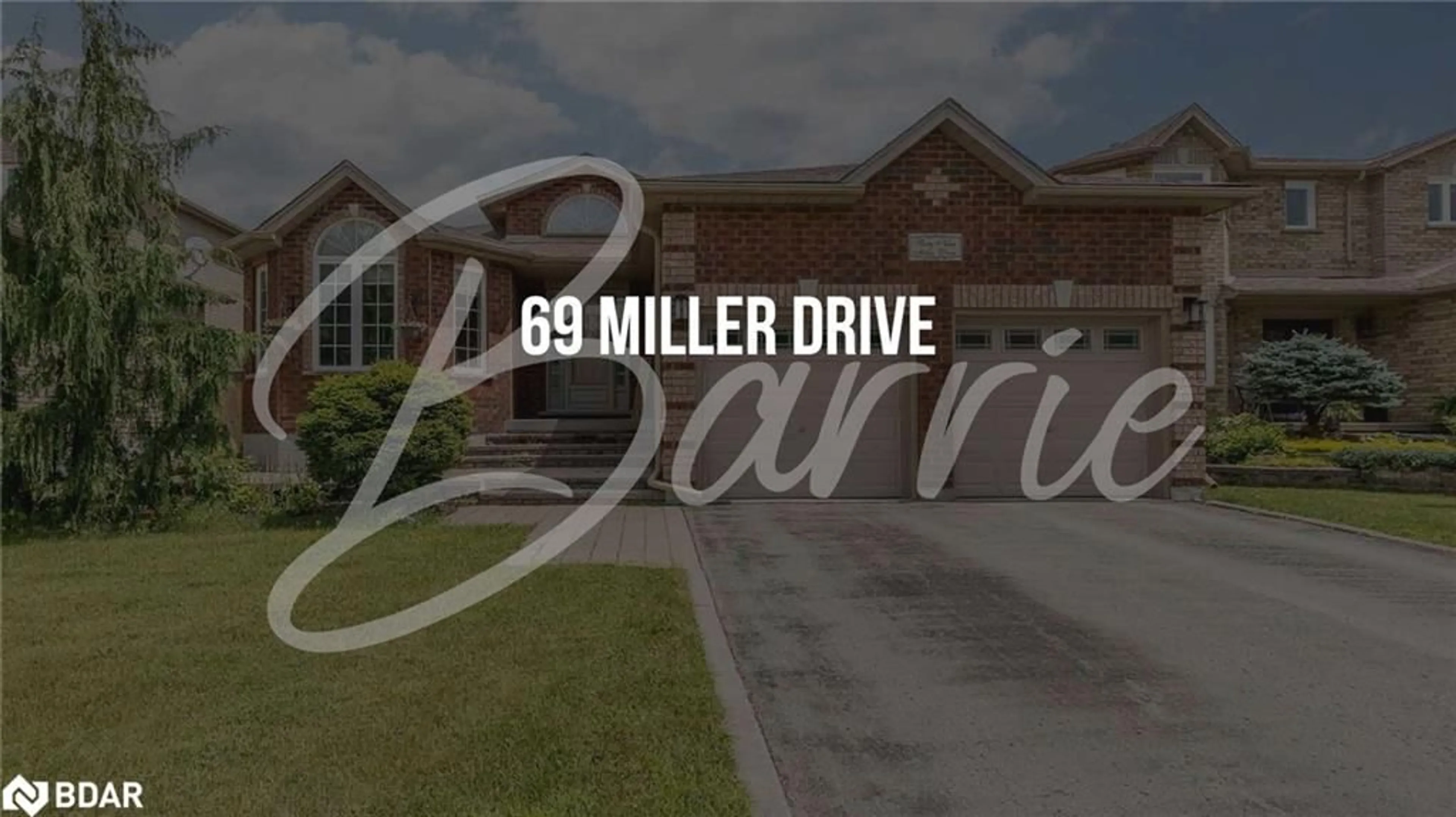 Indoor garage for 69 Miller Dr, Barrie Ontario L4N 9X2