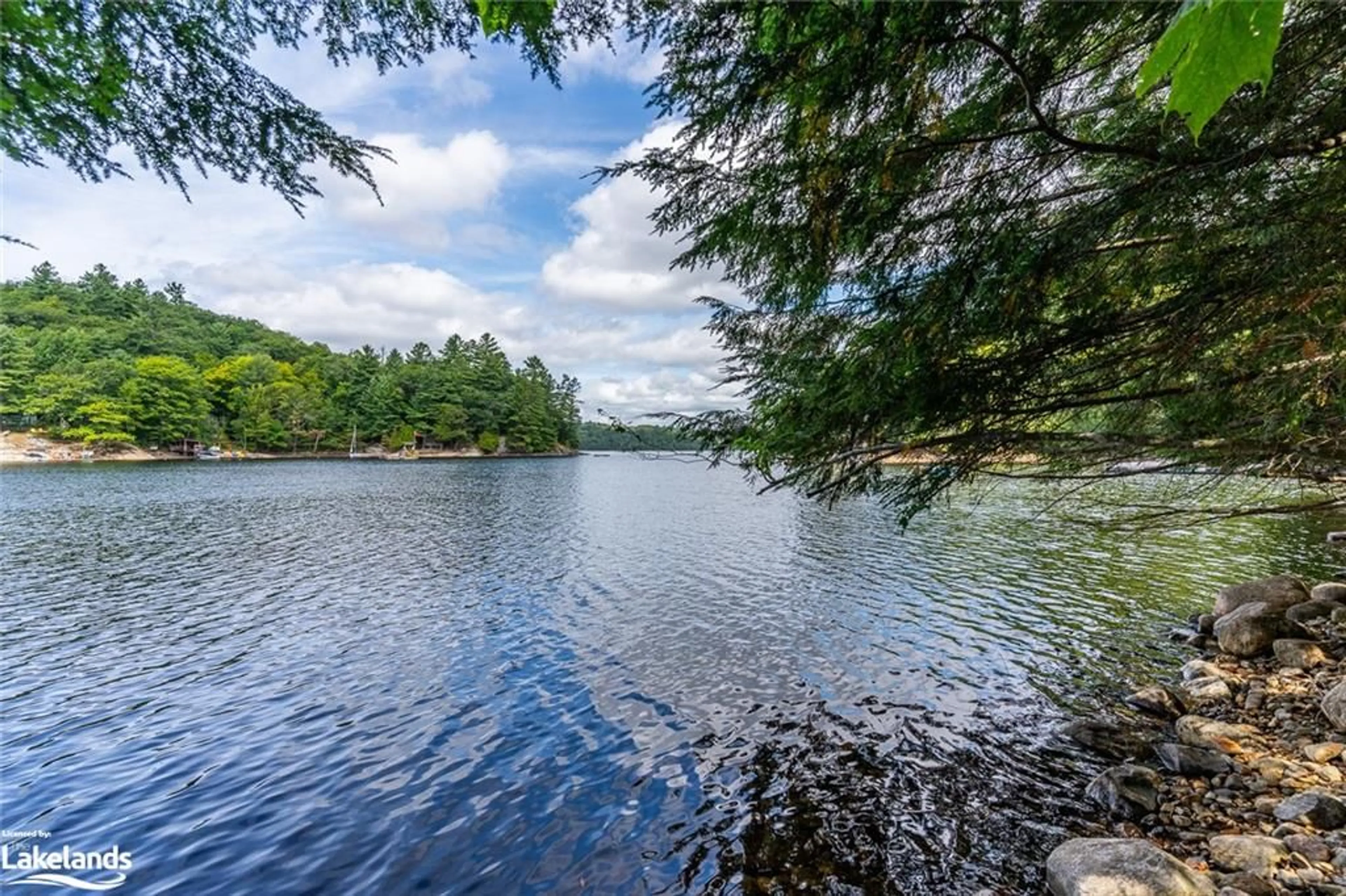 Patio, lake for 1024 Tarpaper Trail, Haliburton Ontario K0M 1S0