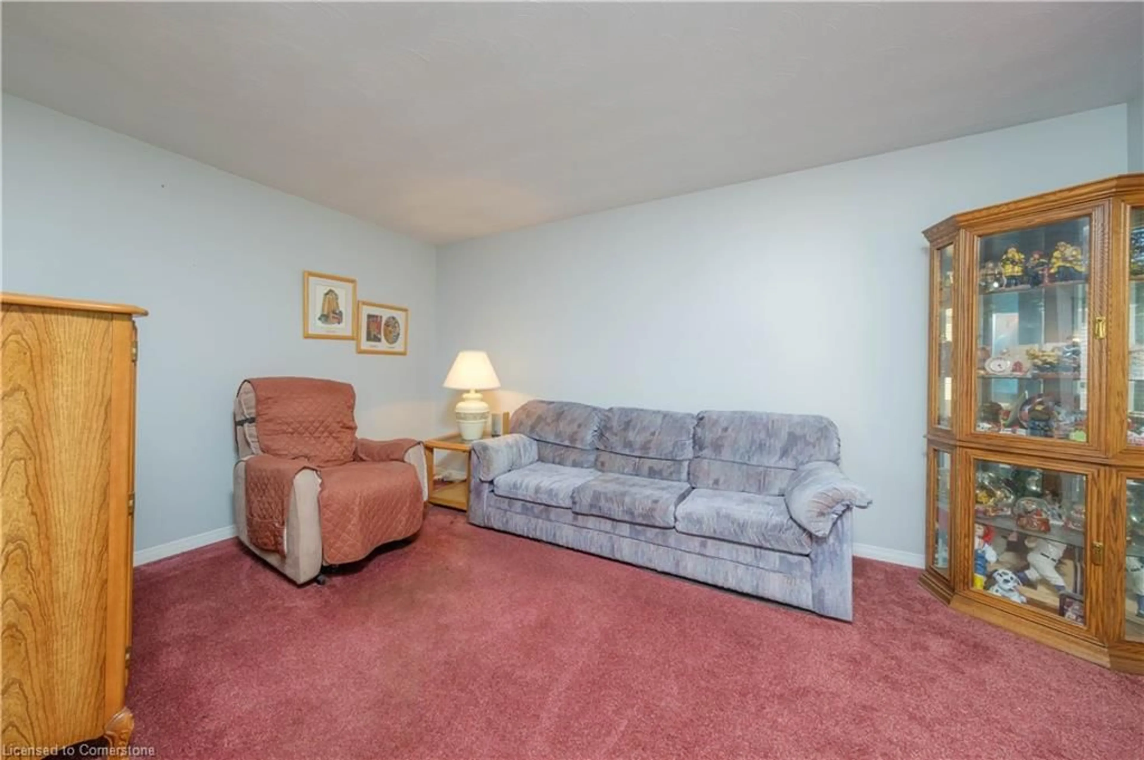 Living room, carpet floors for 419 Highland Dr, Wingham Ontario N0G 2W0