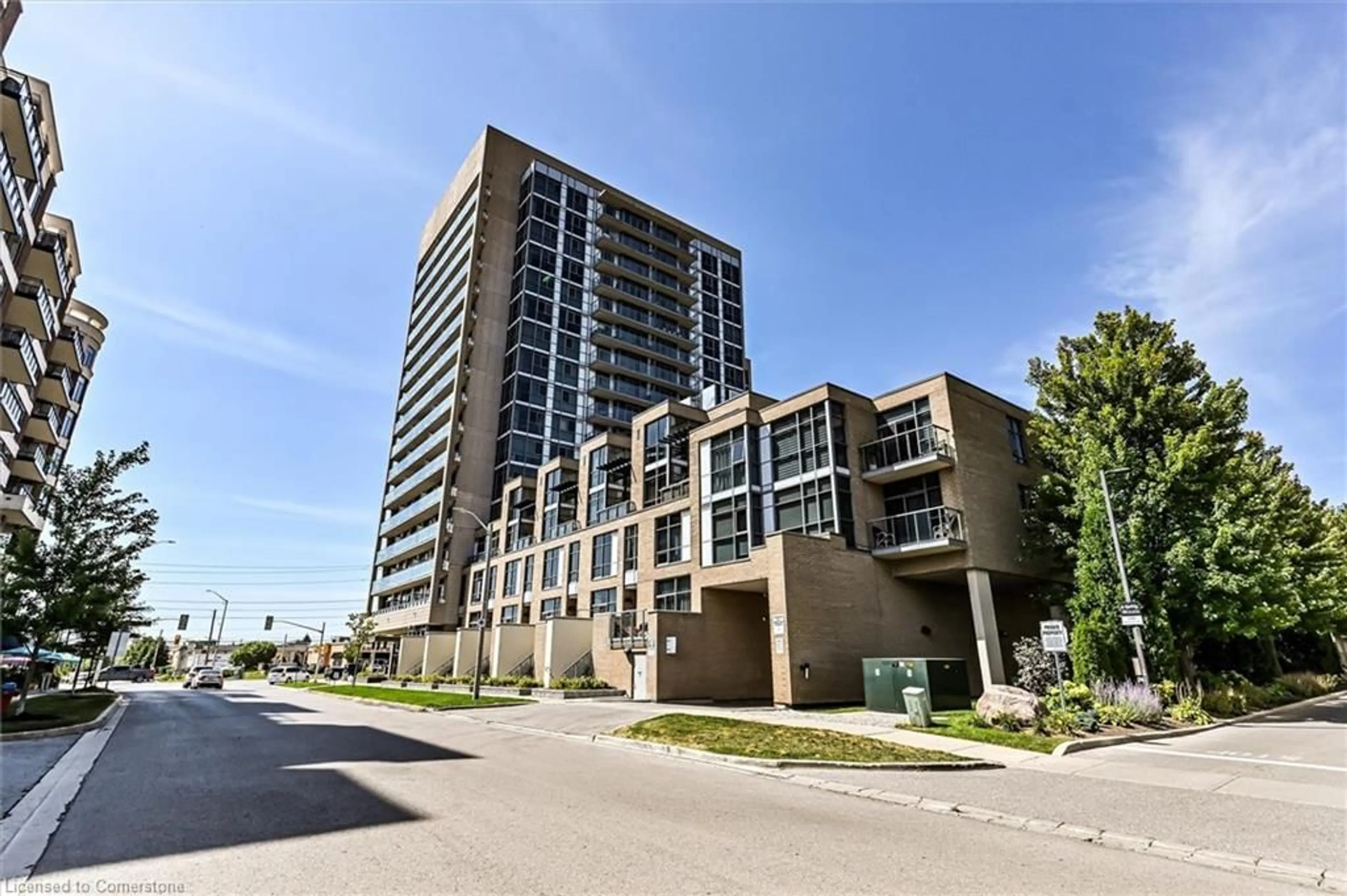 A pic from exterior of the house or condo for 1940 Ironstone Dr #225, Burlington Ontario L7L 0E4