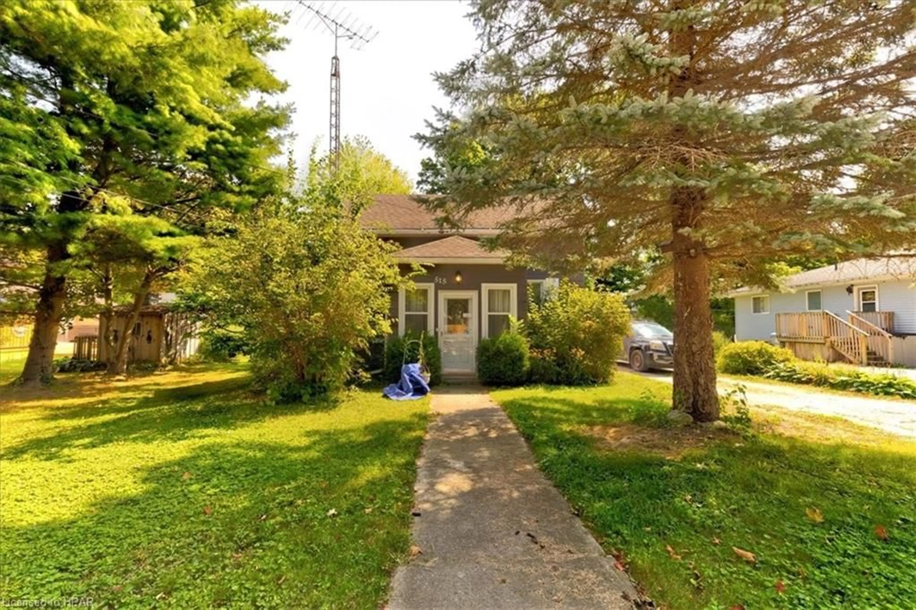 Outside view for 515 Ainley St, Brussels Ontario N0G 1H0