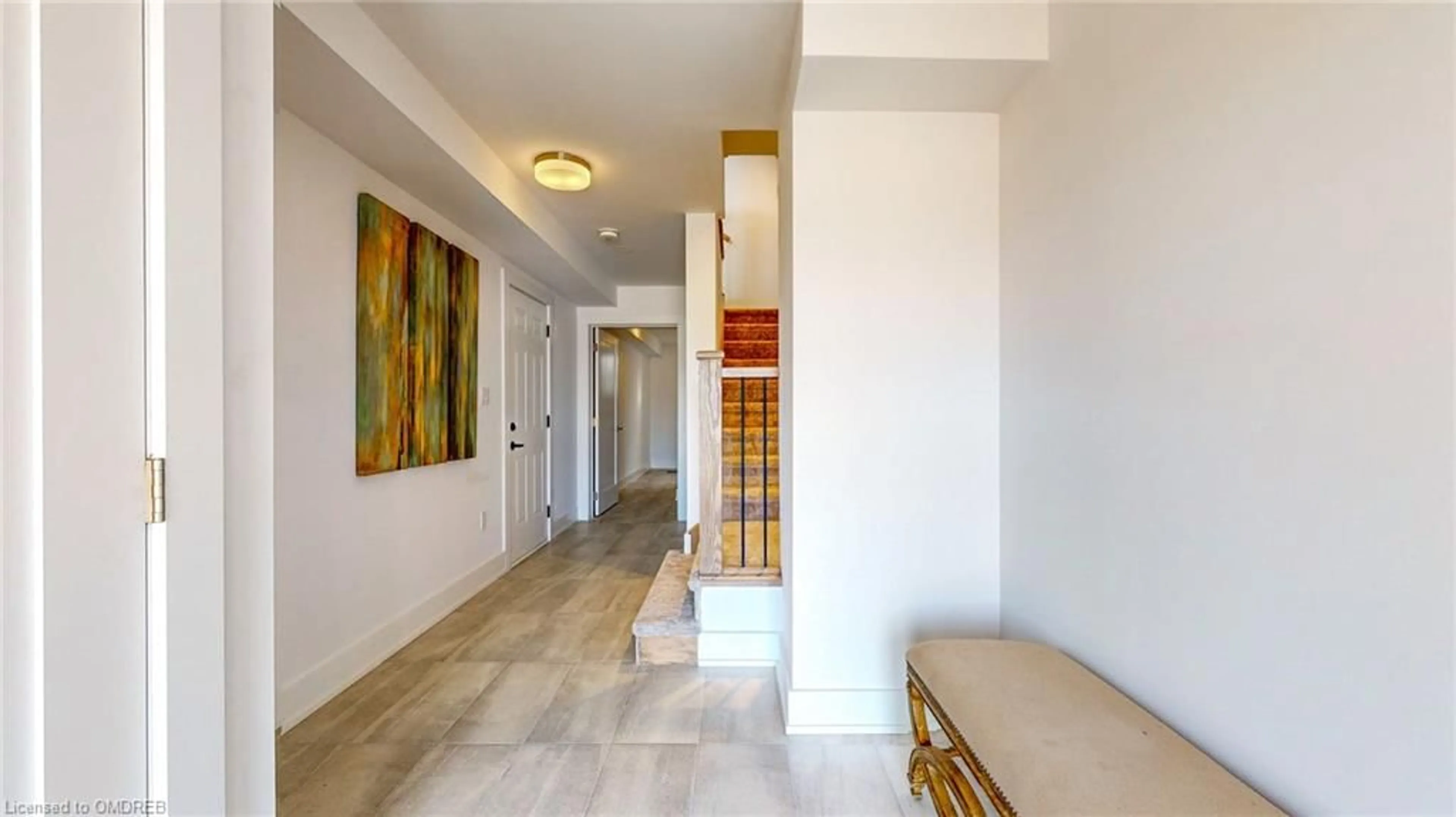 Indoor foyer, ceramic floors for 117 Sladden Crt #4, Thornbury Ontario N0H 2P0