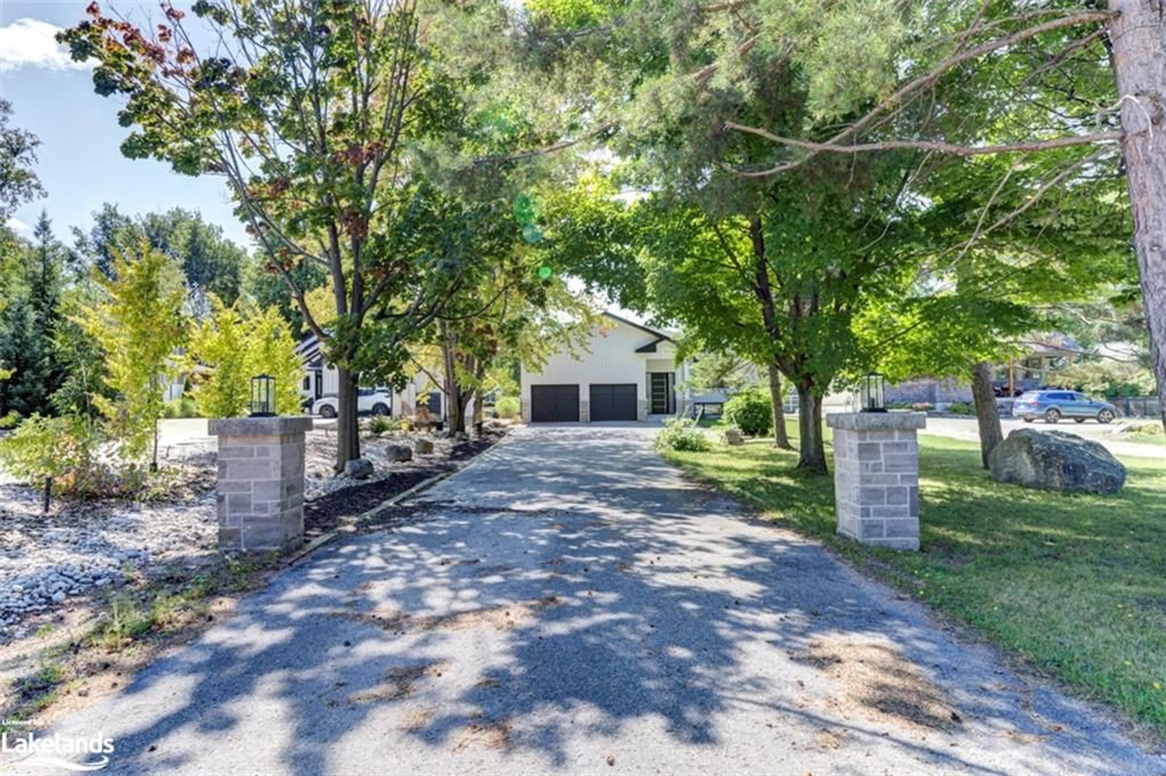 A pic from exterior of the house or condo, the street view for 209854 Highway 26, The Blue Mountains Ontario L9Y 0L1