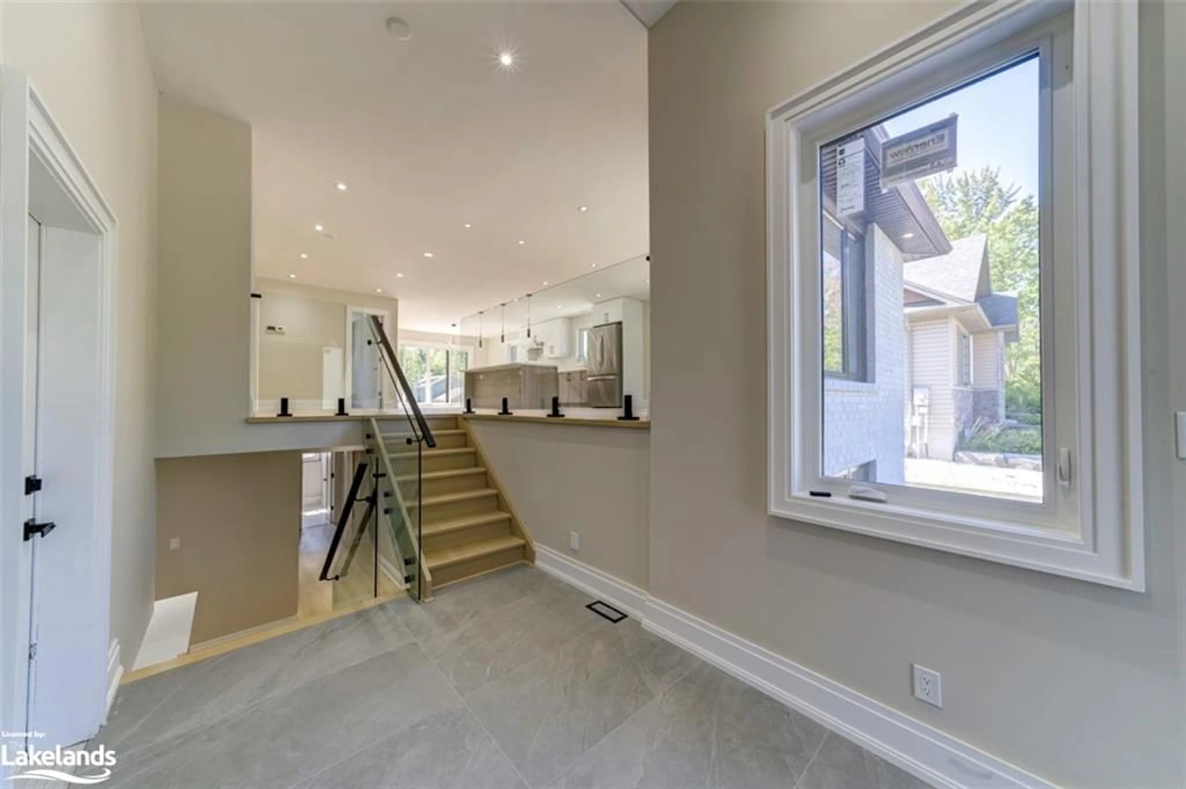 Indoor foyer, wood floors for 209854 Highway 26, The Blue Mountains Ontario L9Y 0L1