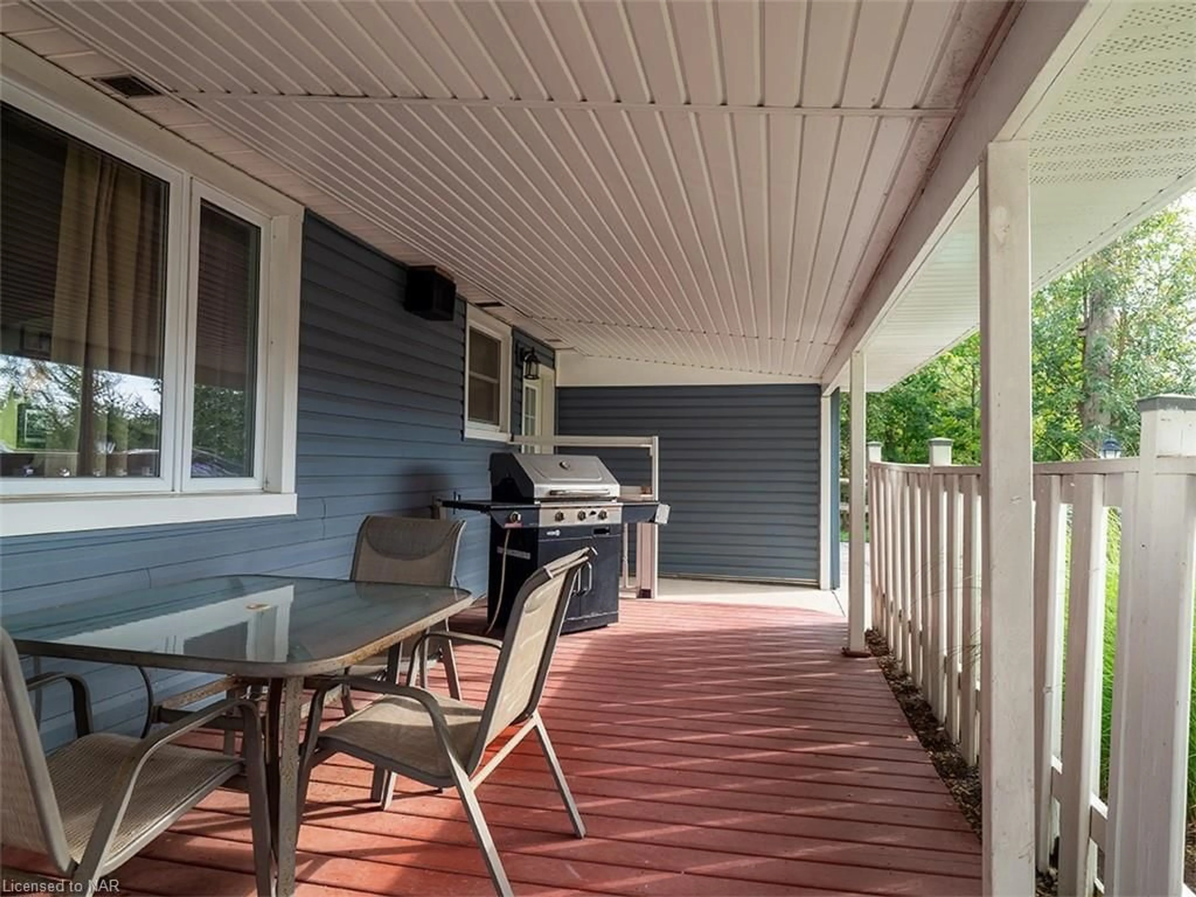 Patio, cottage for 527 Pinecrest Rd, Port Colborne Ontario L3K 5V3