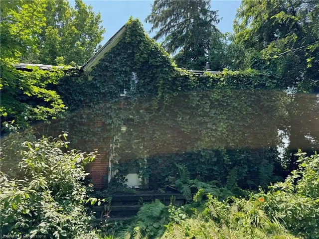Additional property image - 631 8 Hwy