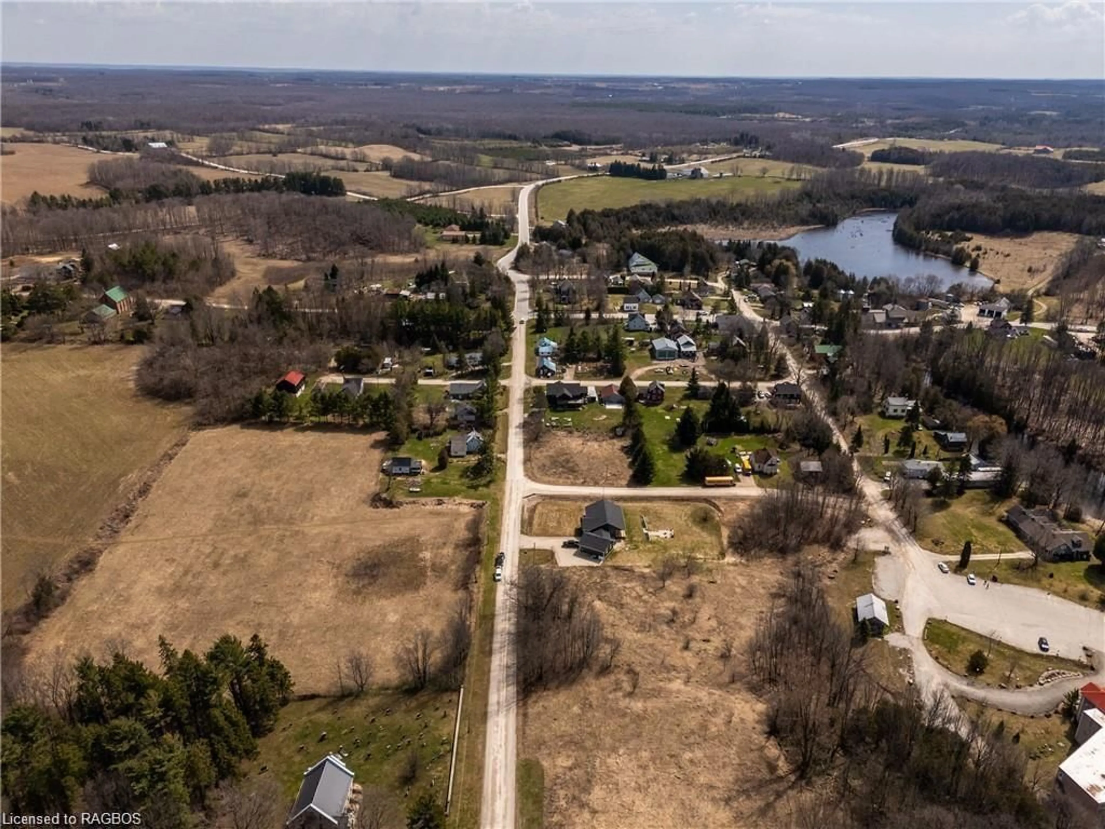 Frontside or backside of a home, cottage for PLAN 124 Alma St, Chatsworth (Twp) Ontario N0H 2S0