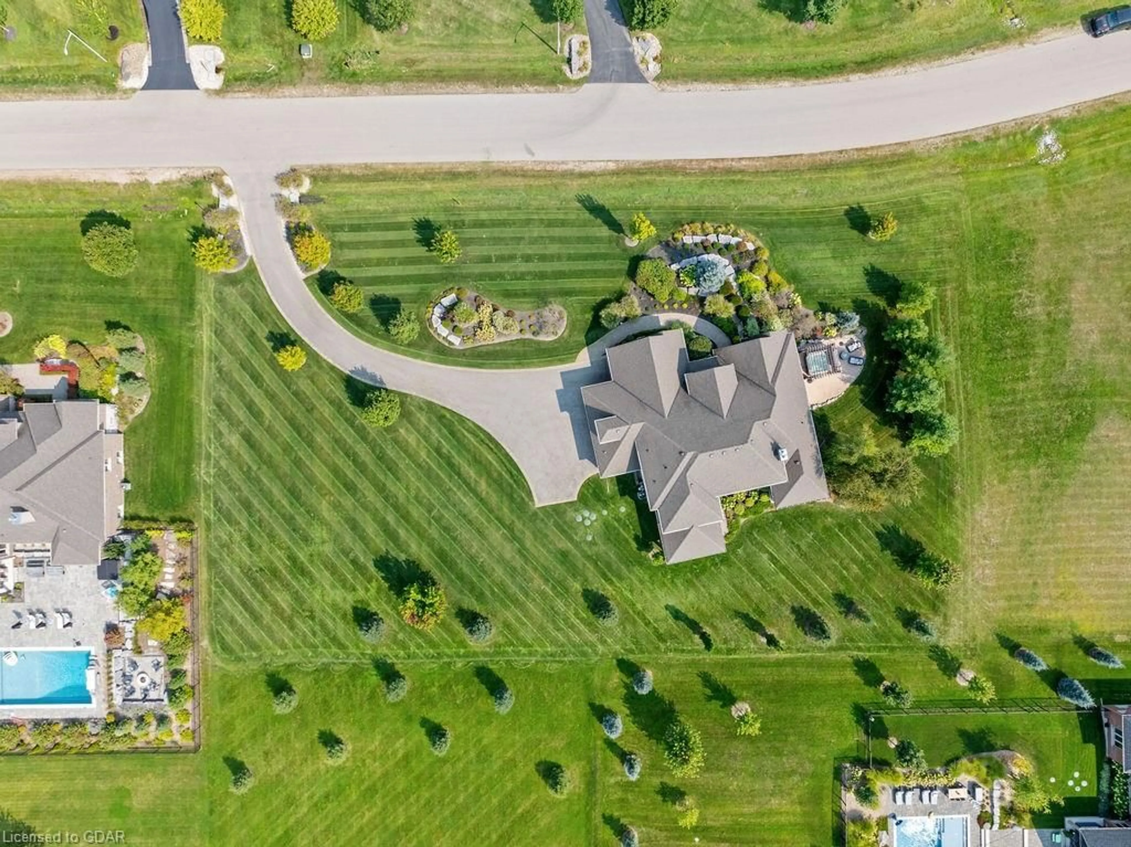 Frontside or backside of a home, the street view for 84 Old Ruby Lane, Puslinch Ontario N0B 2J0