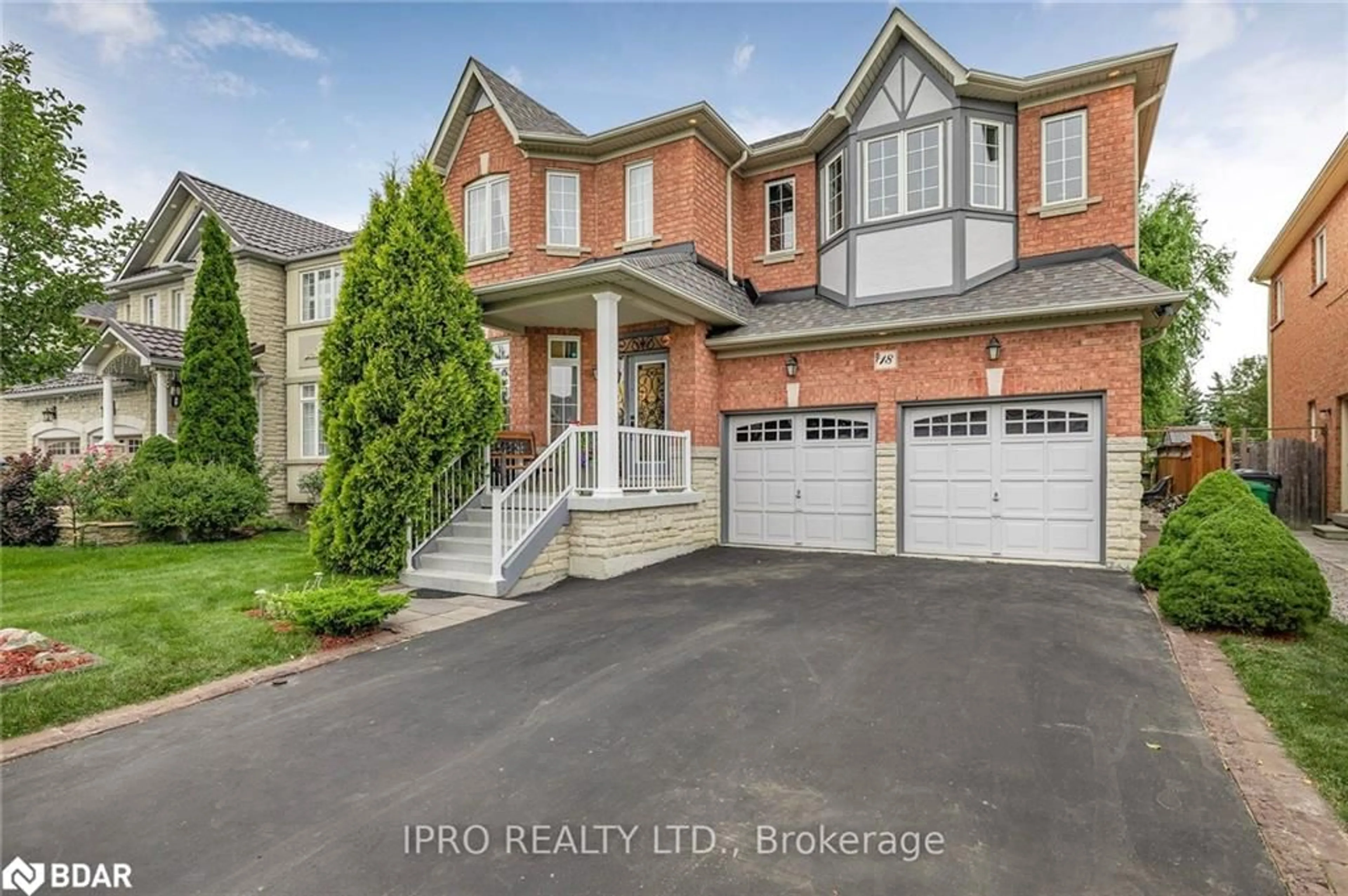 Frontside or backside of a home, the street view for 18 Lynnvalley Cres, Brampton Ontario L6P 2H6