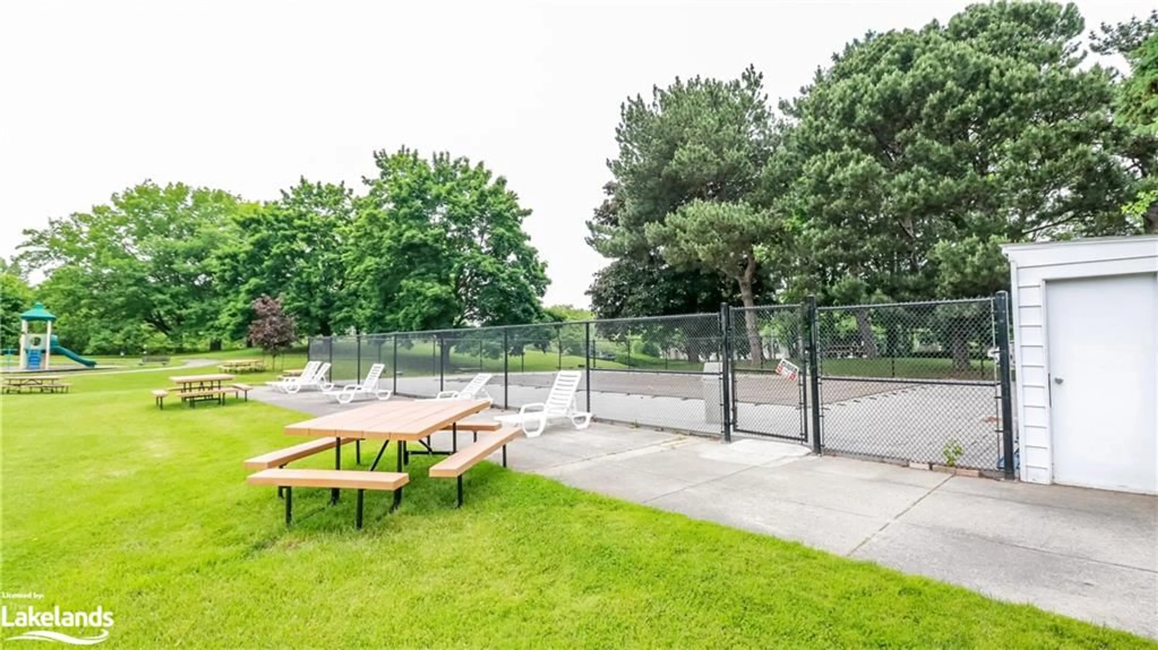 Patio, the fenced backyard for 420 Mill Rd #412, Toronto Ontario M9C 1Z1