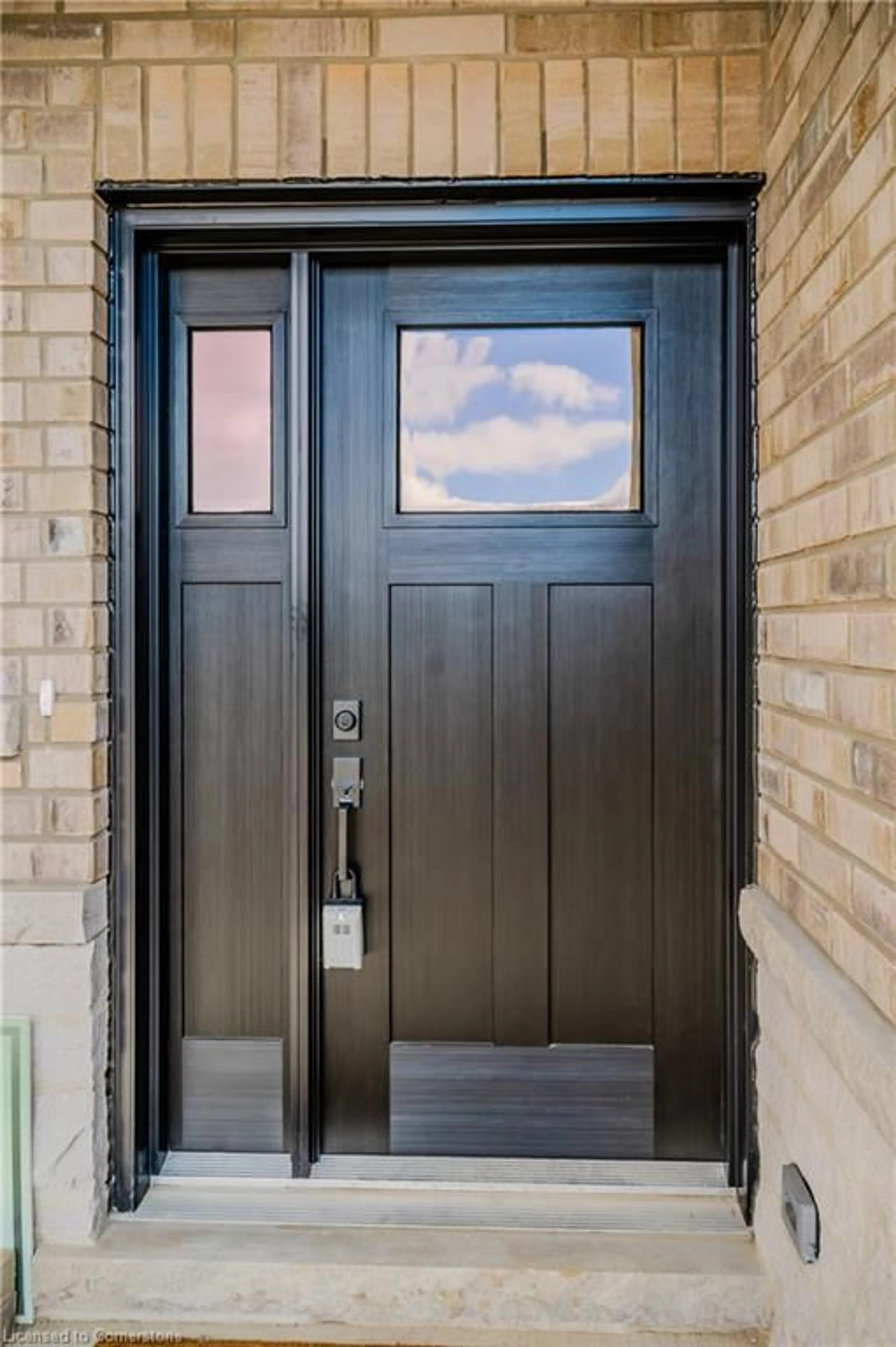 Indoor entryway, wood floors for 38 Walker Rd, Ingersoll Ontario N5C 4H3