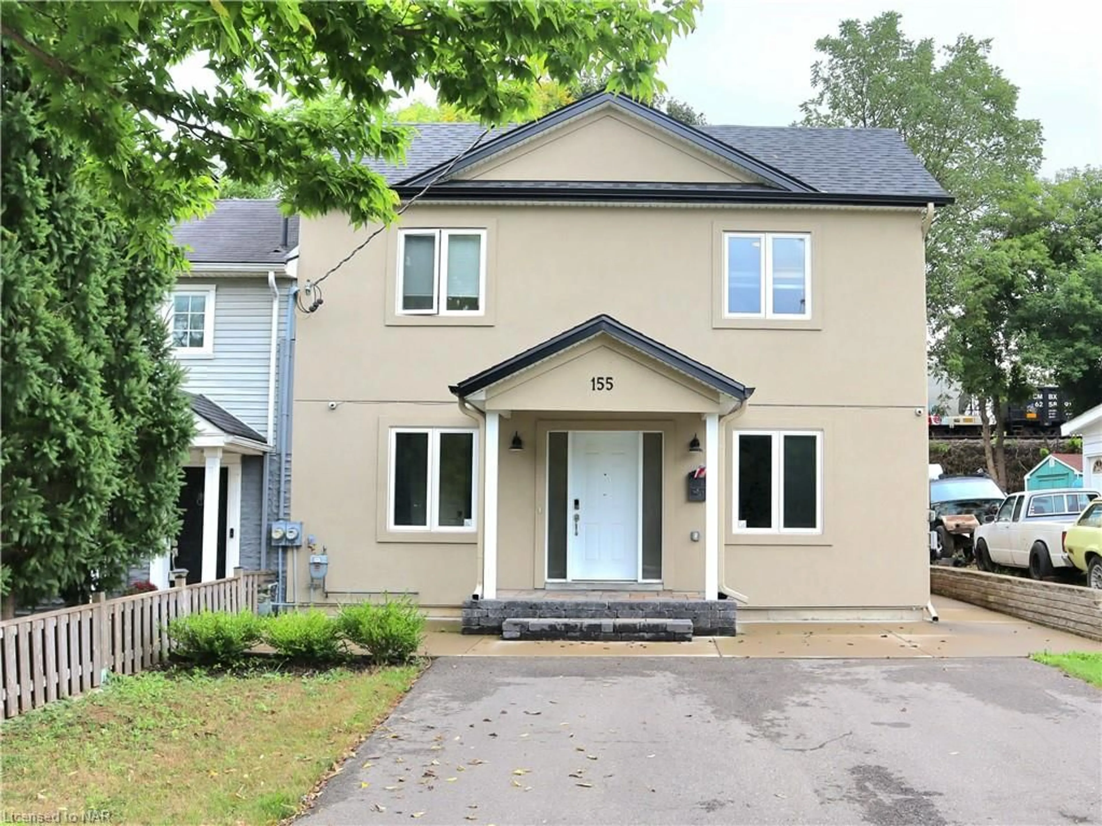 Outside view for 155 Samuelson St, Cambridge Ontario N1R 1K2