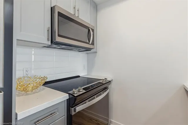 Additional property image - 450 Dundas St Unit 1001