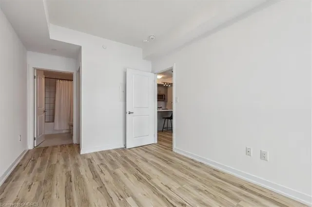 Additional property image - 450 Dundas St Unit 1001