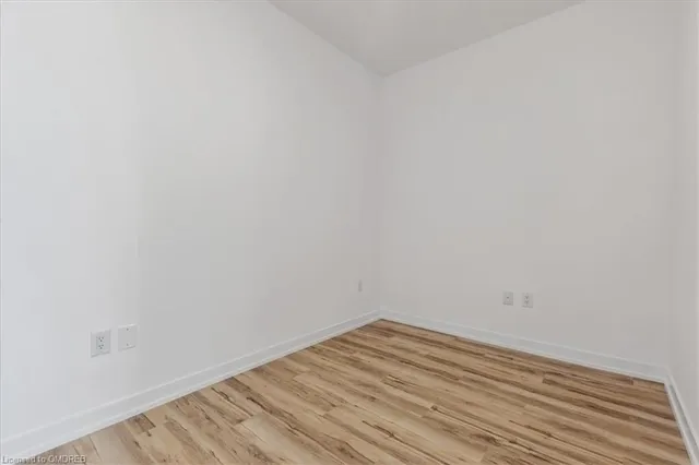 Additional property image - 450 Dundas St Unit 1001